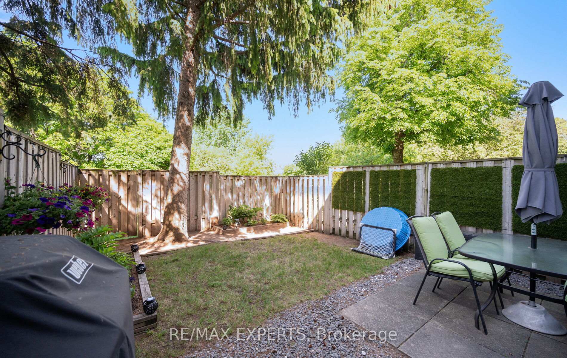 Photo 48 of Unit 15, 161 Moregate Crescent, Brampton, Central Park — HOMEH