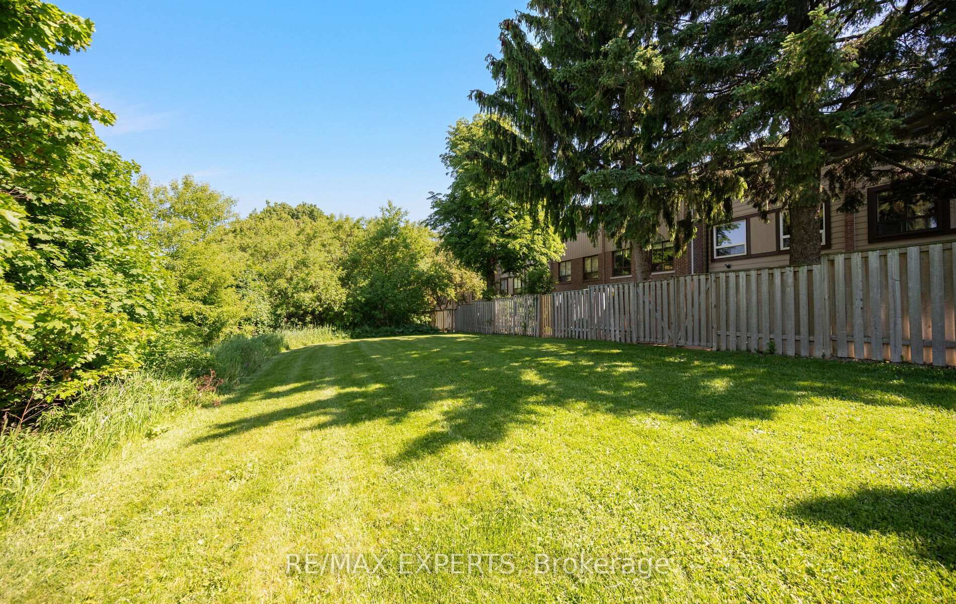 Photo 50 of Unit 15, 161 Moregate Crescent, Brampton, Central Park — HOMEH