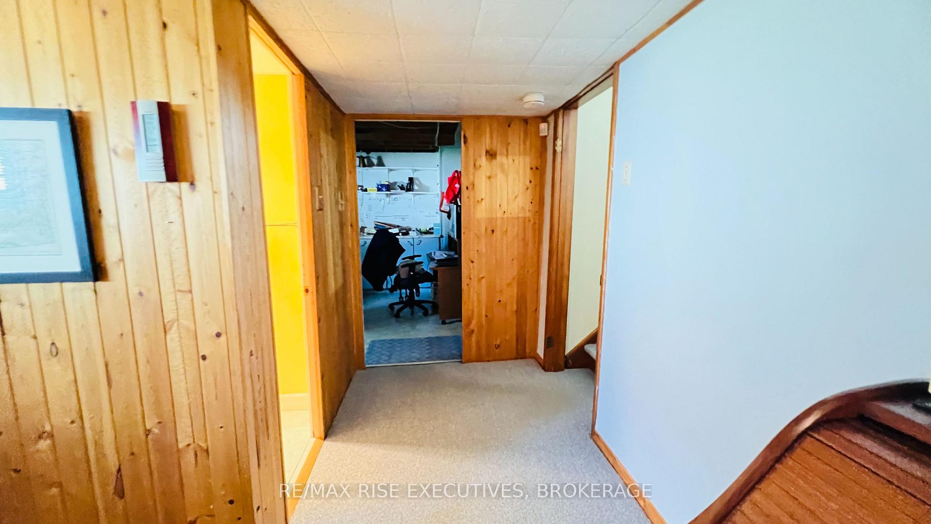 Photo 26 of 61 Conacher Drive, Kingston, Rideau — HOMEH