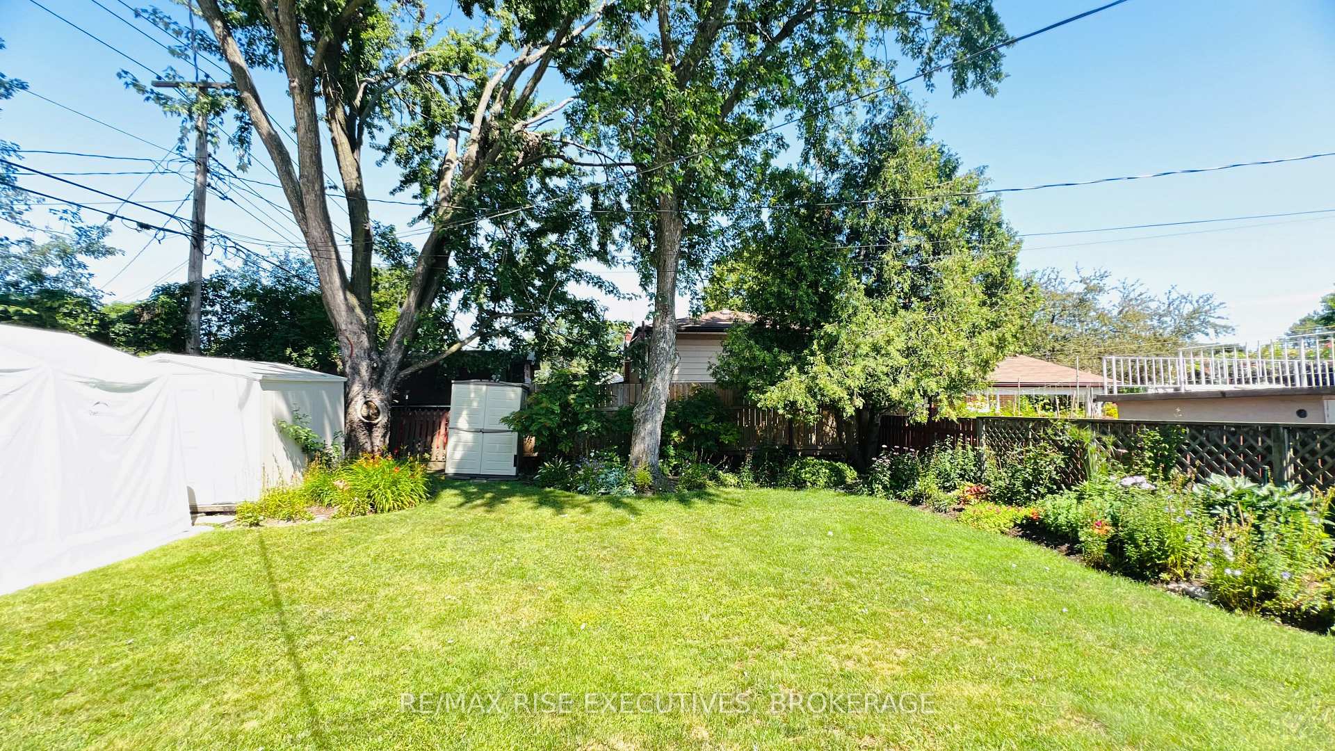 Photo 34 of 61 Conacher Drive, Kingston, Rideau — HOMEH