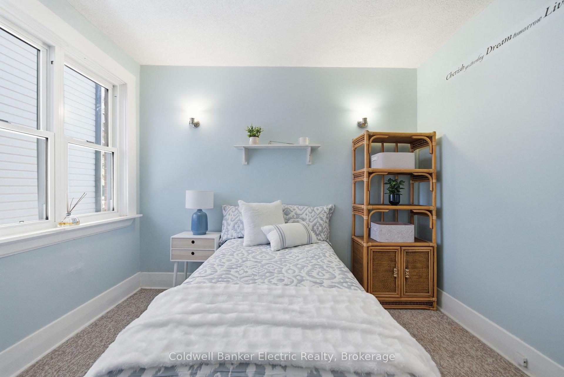 Photo 14 of 1228 Kenneth Avenue, Peterborough, Otonabee Ward 1 — HOMEH