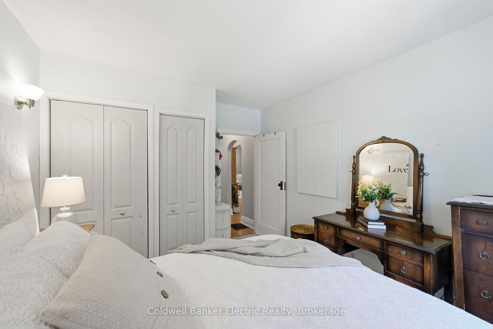 Photo 16 of 1228 Kenneth Avenue, Peterborough, Otonabee Ward 1 — HOMEH