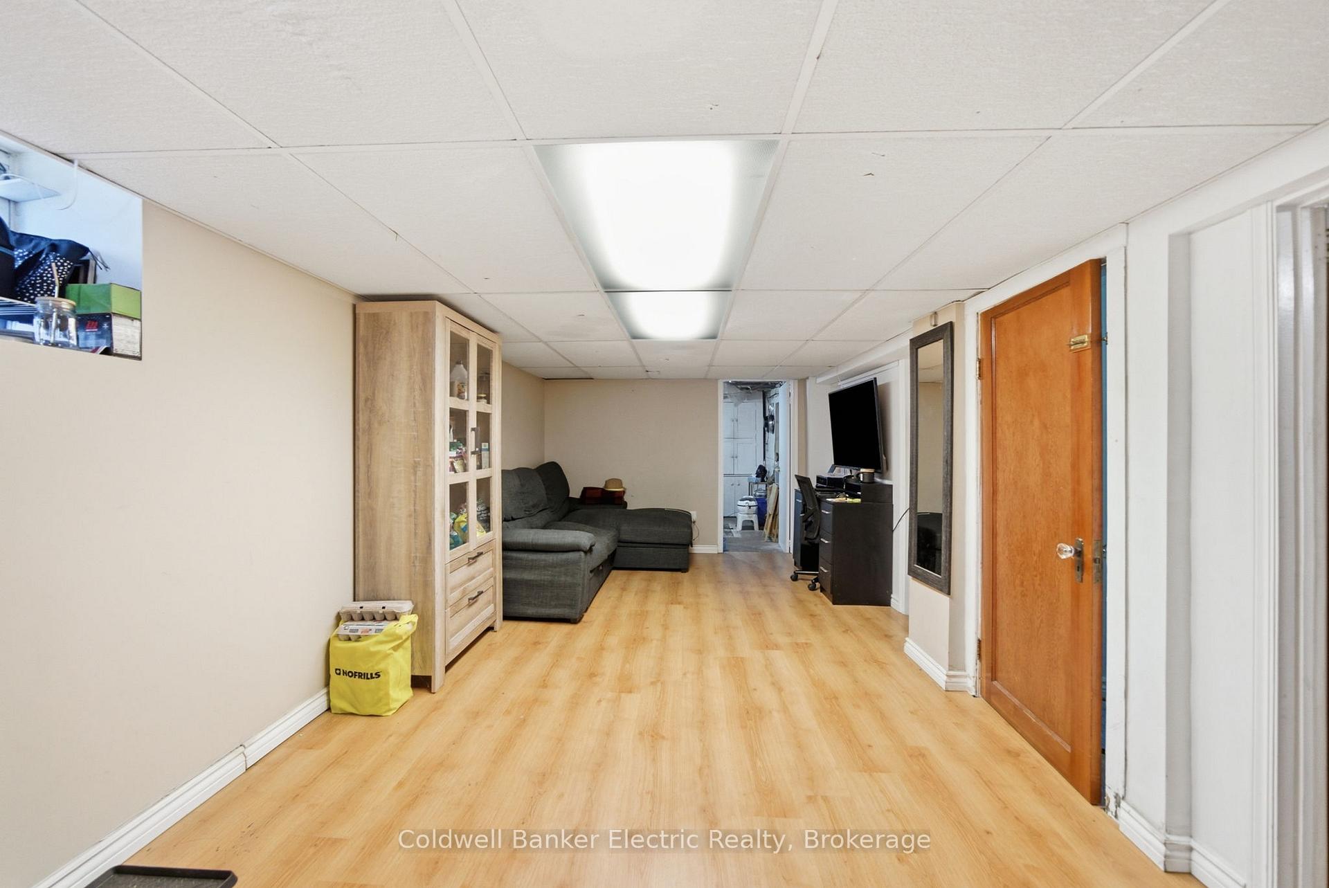 Photo 27 of 1228 Kenneth Avenue, Peterborough, Otonabee Ward 1 — HOMEH