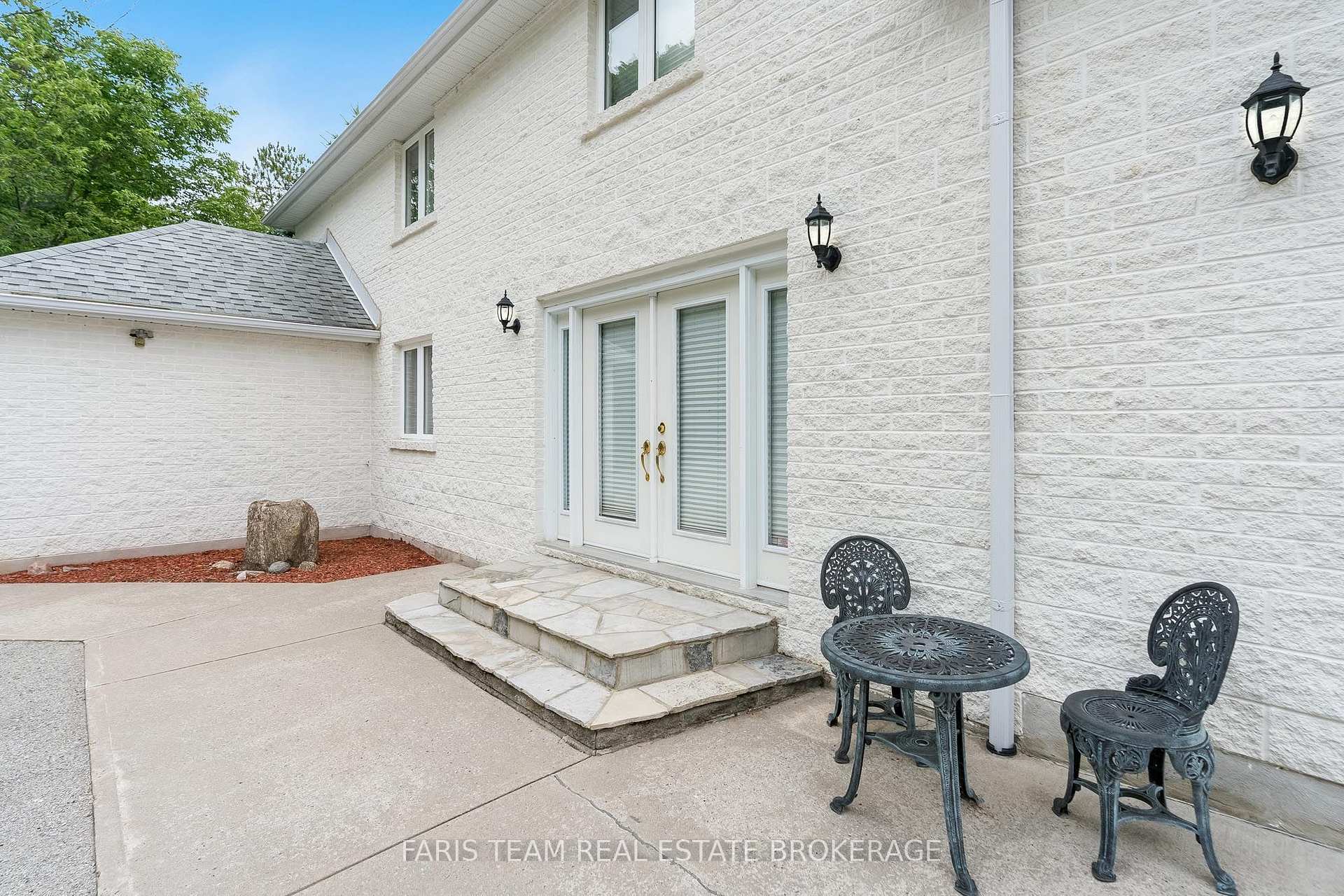 Photo 4 of 187 Champlain Road, Penetanguishene — HOMEH