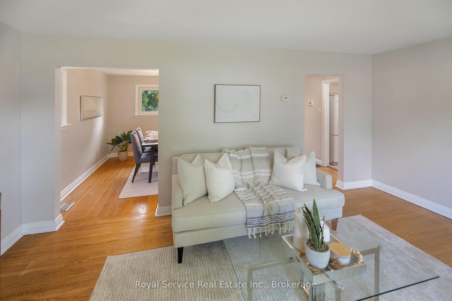 Photo 12 of 558 Burnham Street, Cobourg — HOMEH