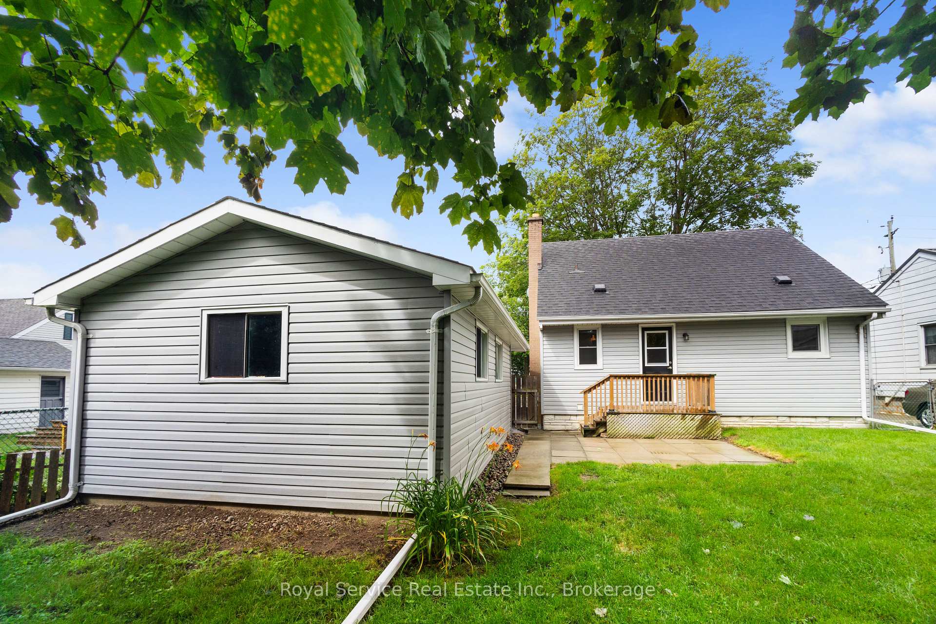 Photo 30 of 558 Burnham Street, Cobourg — HOMEH