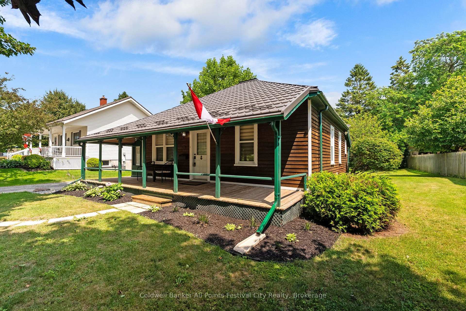 Photo 3 of 135 Essex Street, Goderich, Goderich (Town) — HOMEH