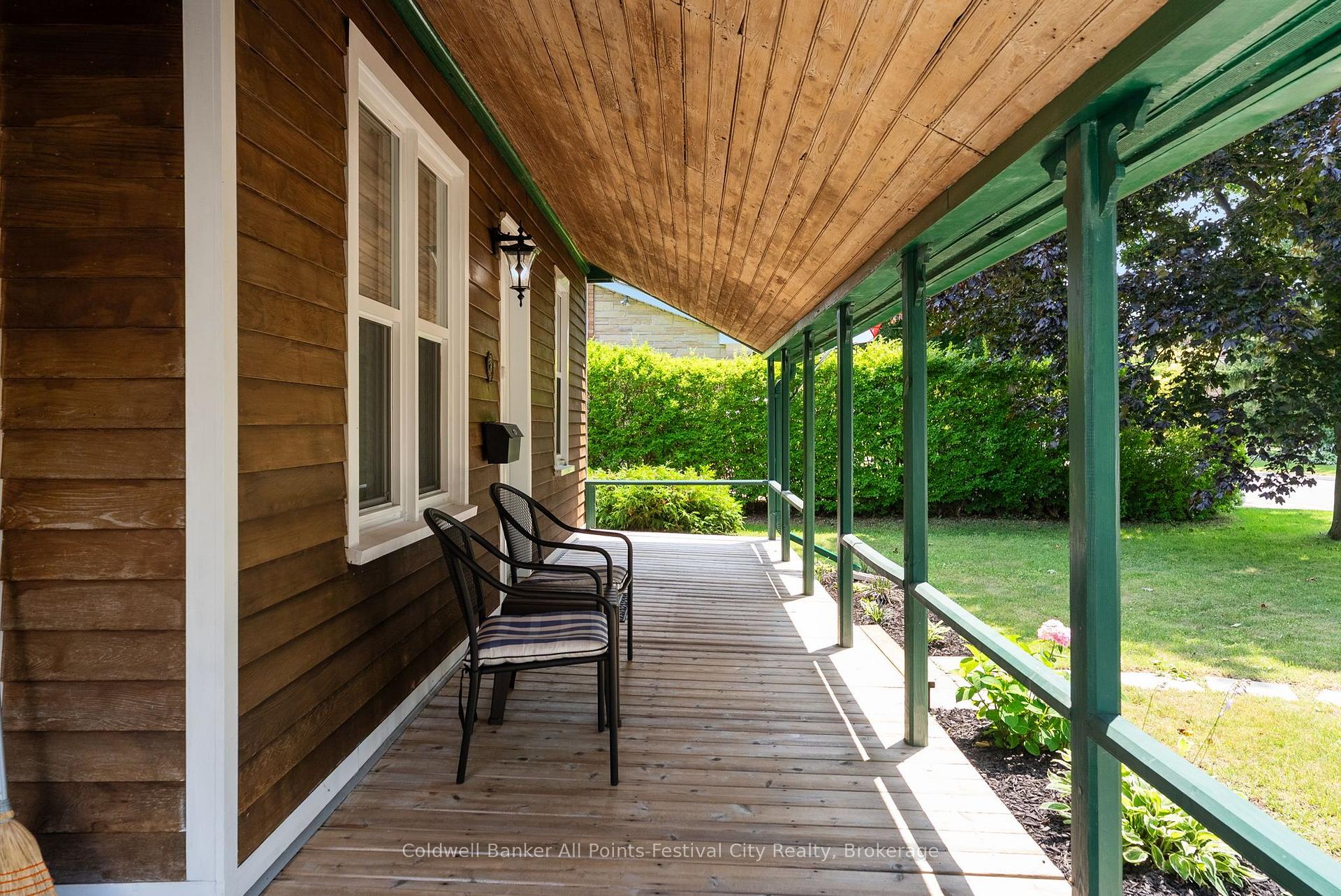 Photo 6 of 135 Essex Street, Goderich, Goderich (Town) — HOMEH