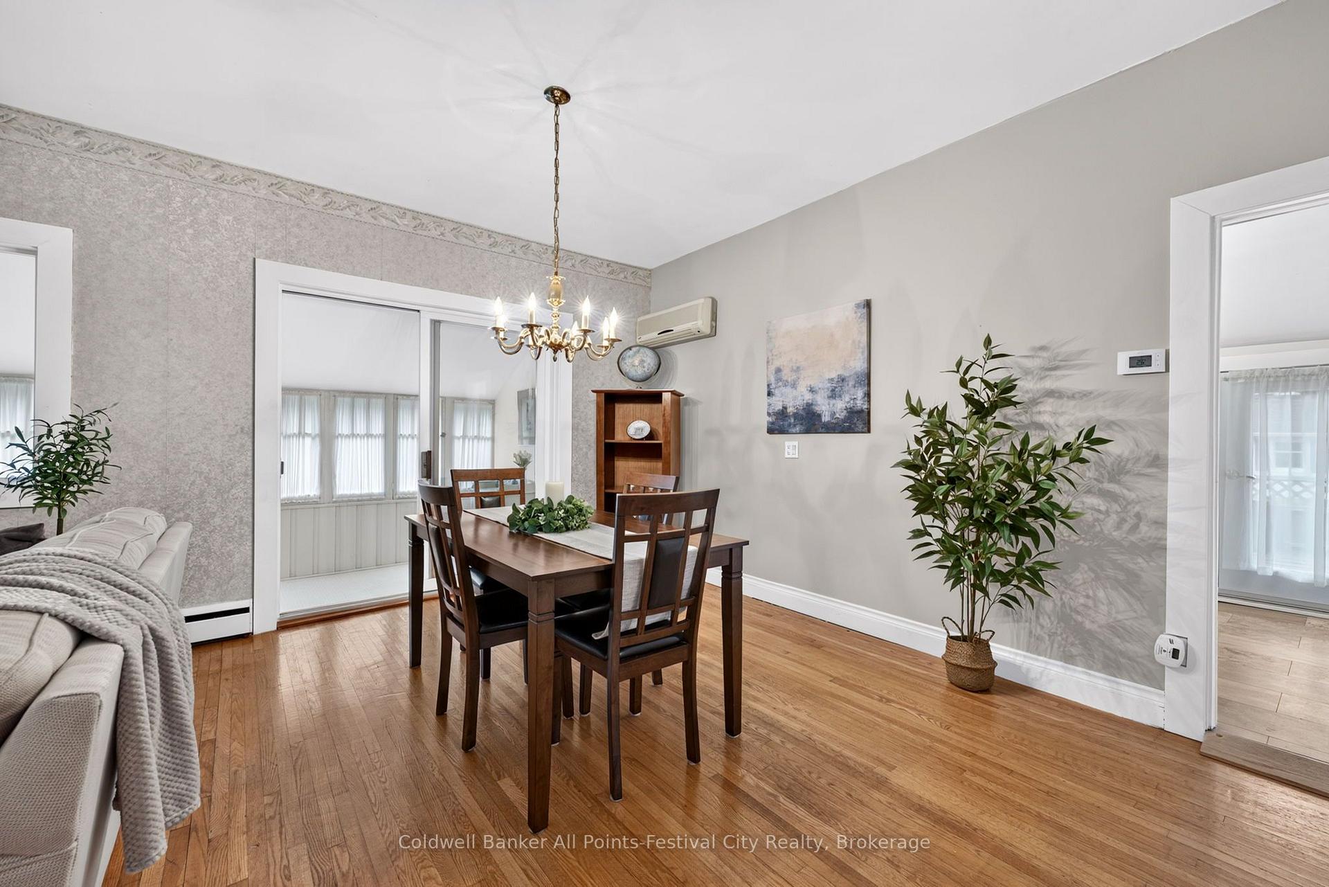 Photo 10 of 135 Essex Street, Goderich, Goderich (Town) — HOMEH