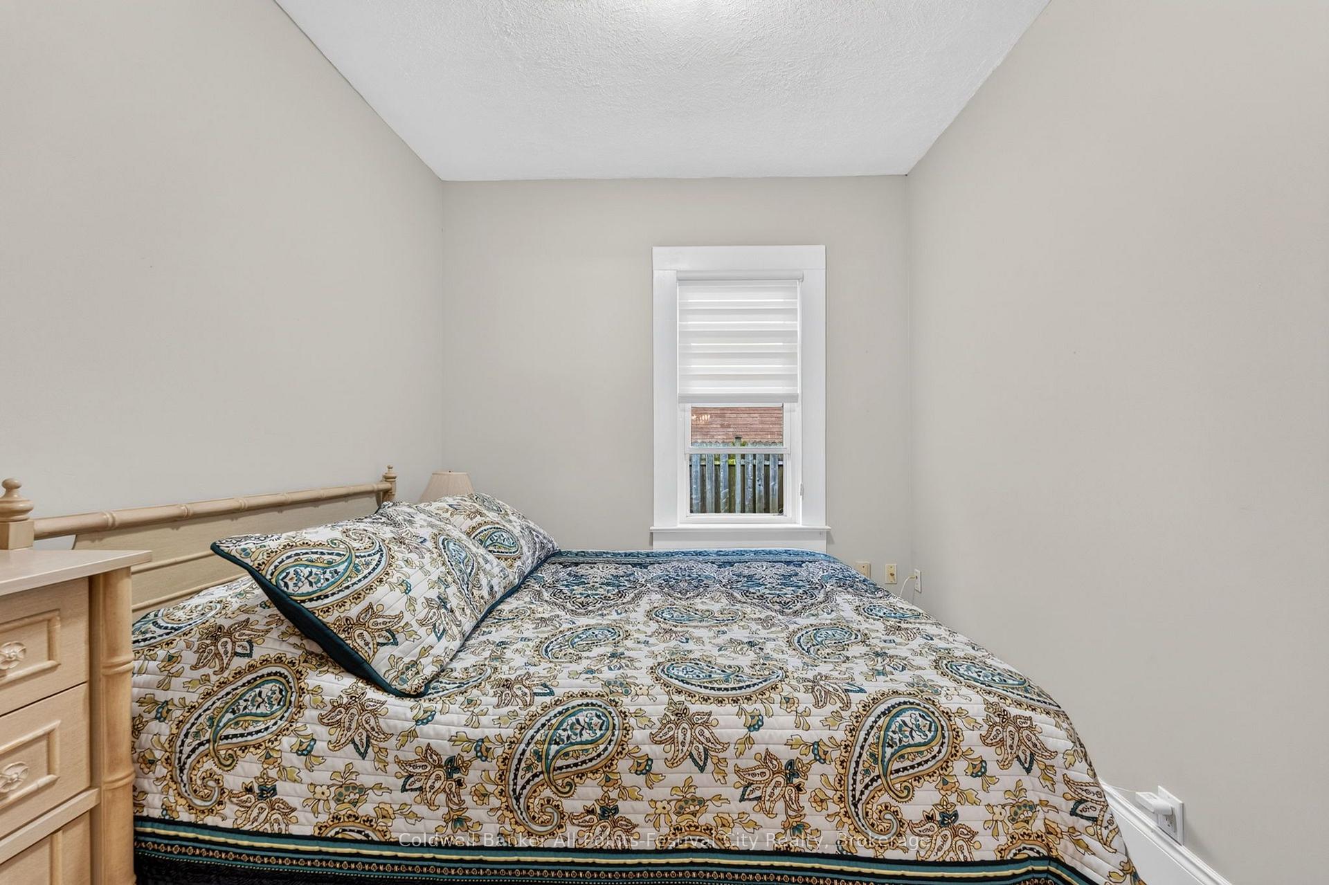 Photo 16 of 135 Essex Street, Goderich, Goderich (Town) — HOMEH