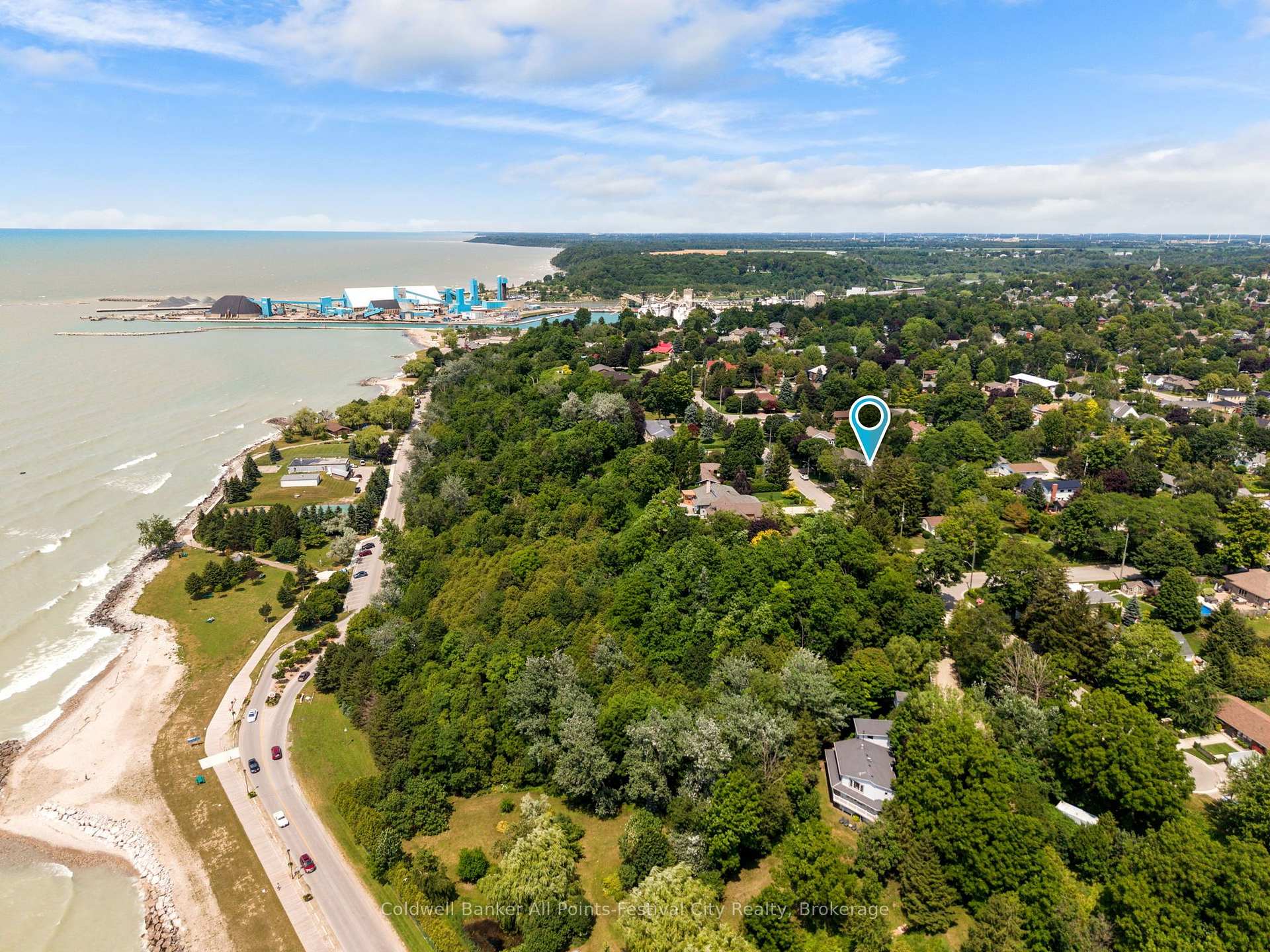 Photo 43 of 135 Essex Street, Goderich, Goderich (Town) — HOMEH