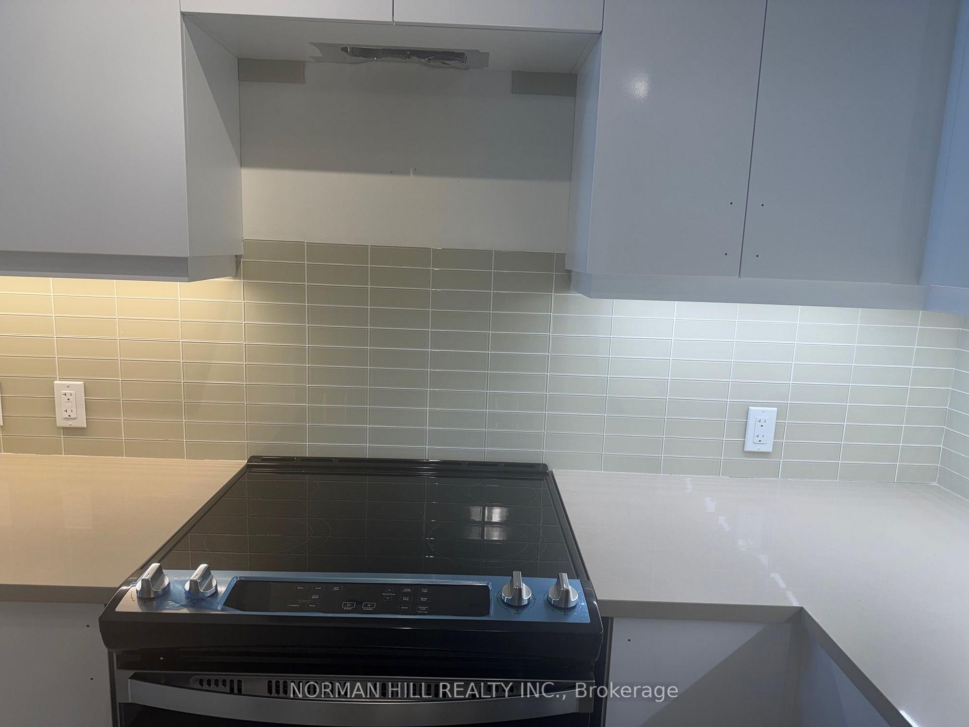Photo 8 of Unit 2805, 4955 Yonge Street, North York, Willowdale East — HOMEH