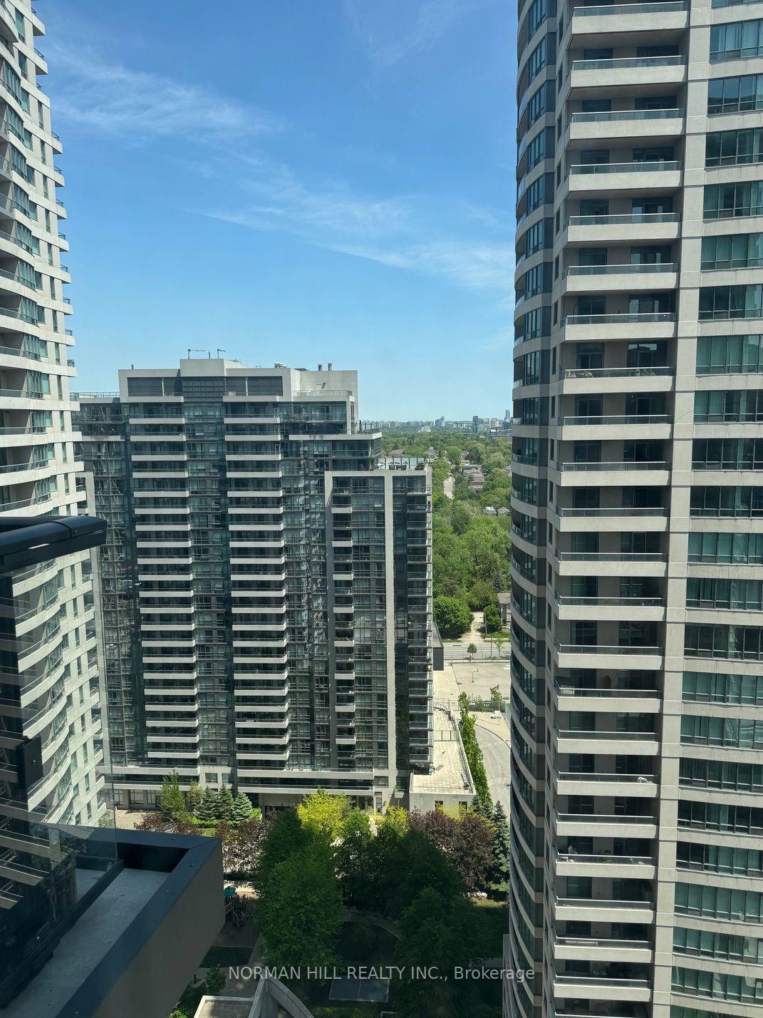 Photo 13 of Unit 2805, 4955 Yonge Street, North York, Willowdale East — HOMEH