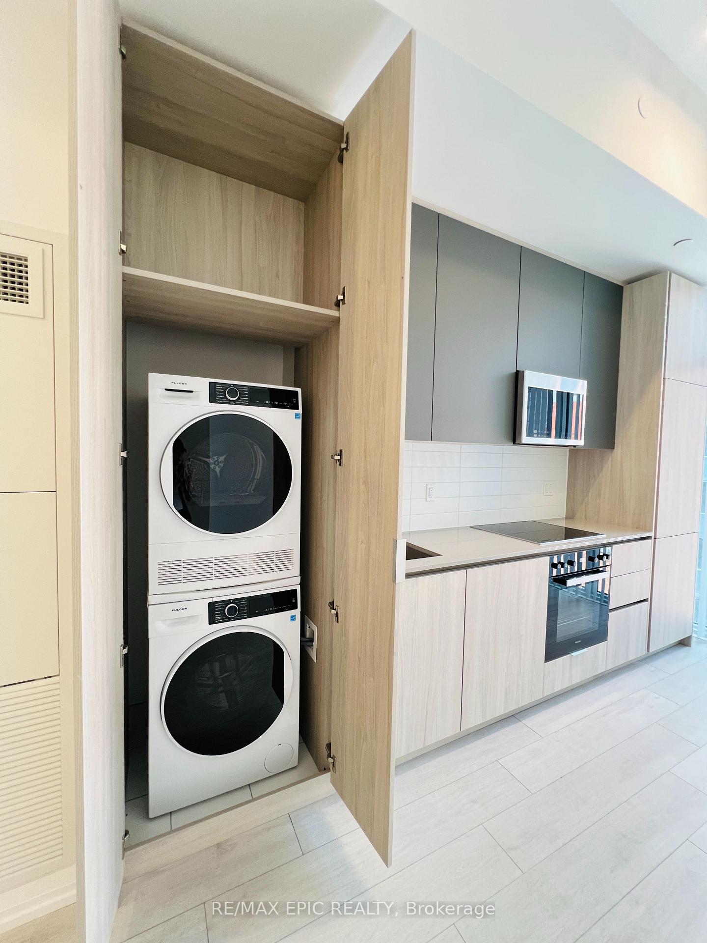 Photo 8 of Unit 902, 400 King Street W, Toronto, Waterfront Communities — HOMEH