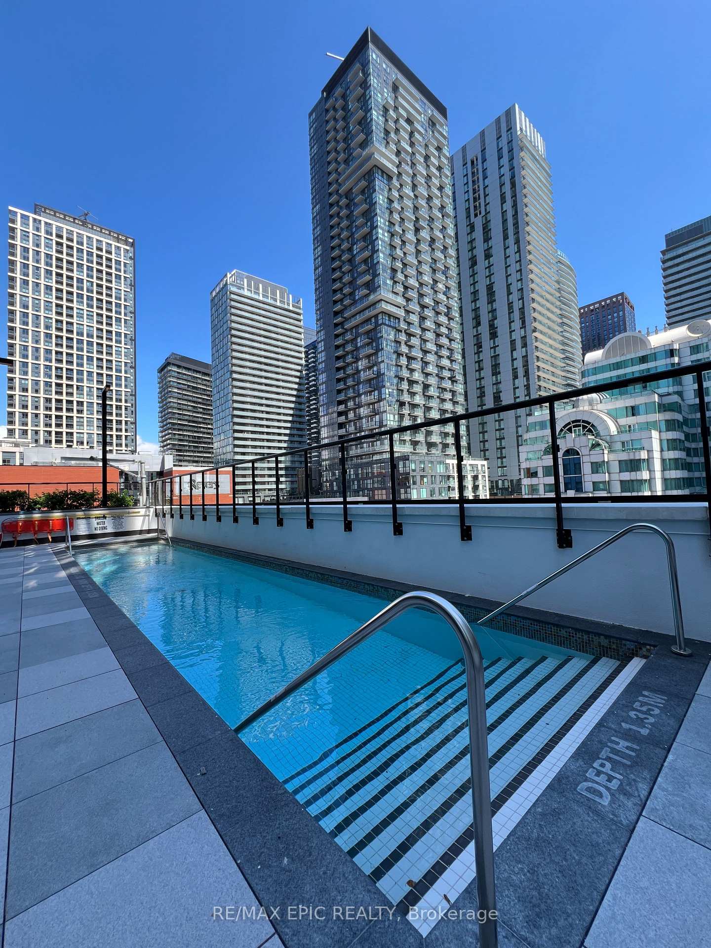 Photo 12 of Unit 902, 400 King Street W, Toronto, Waterfront Communities — HOMEH