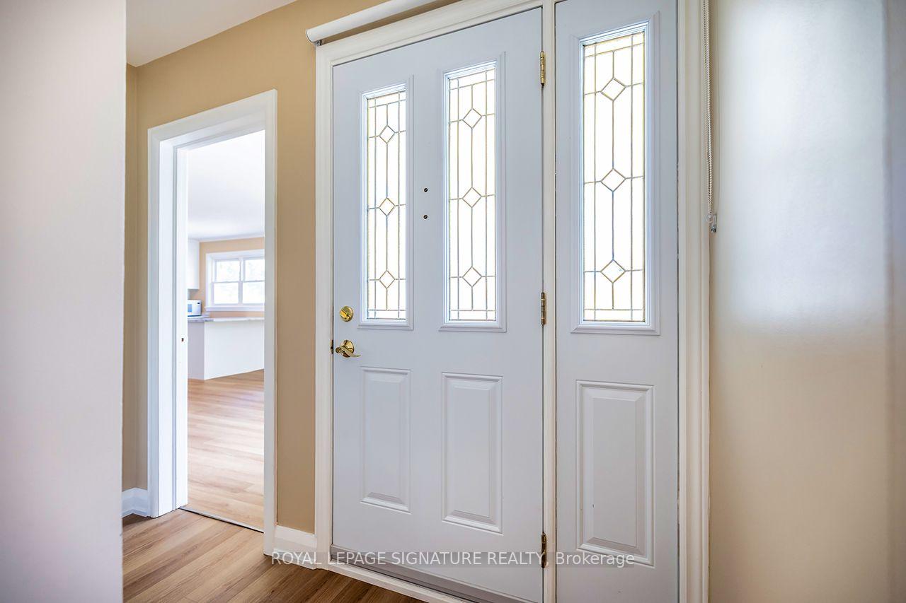 Photo 2 of 812 Schneider Place, Peterborough, Northcrest Ward 5 — HOMEH
