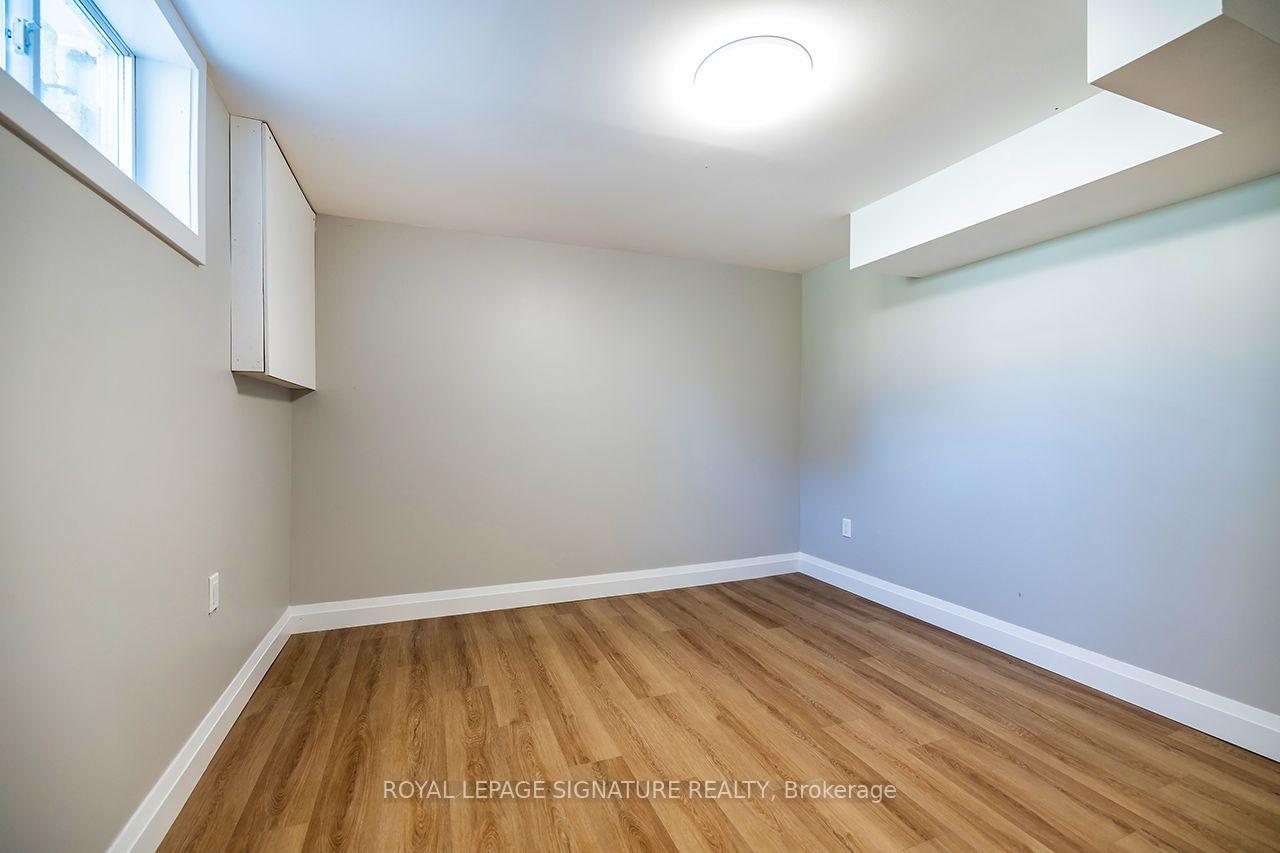 Photo 22 of 812 Schneider Place, Peterborough, Northcrest Ward 5 — HOMEH