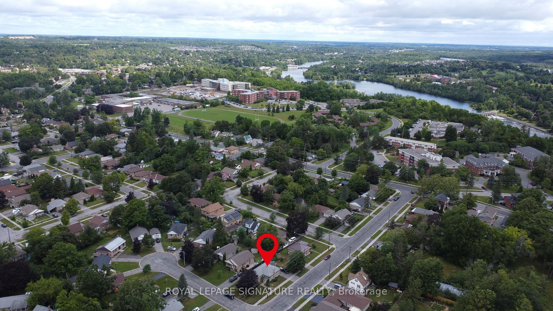 Photo 27 of 812 Schneider Place, Peterborough, Northcrest Ward 5 — HOMEH