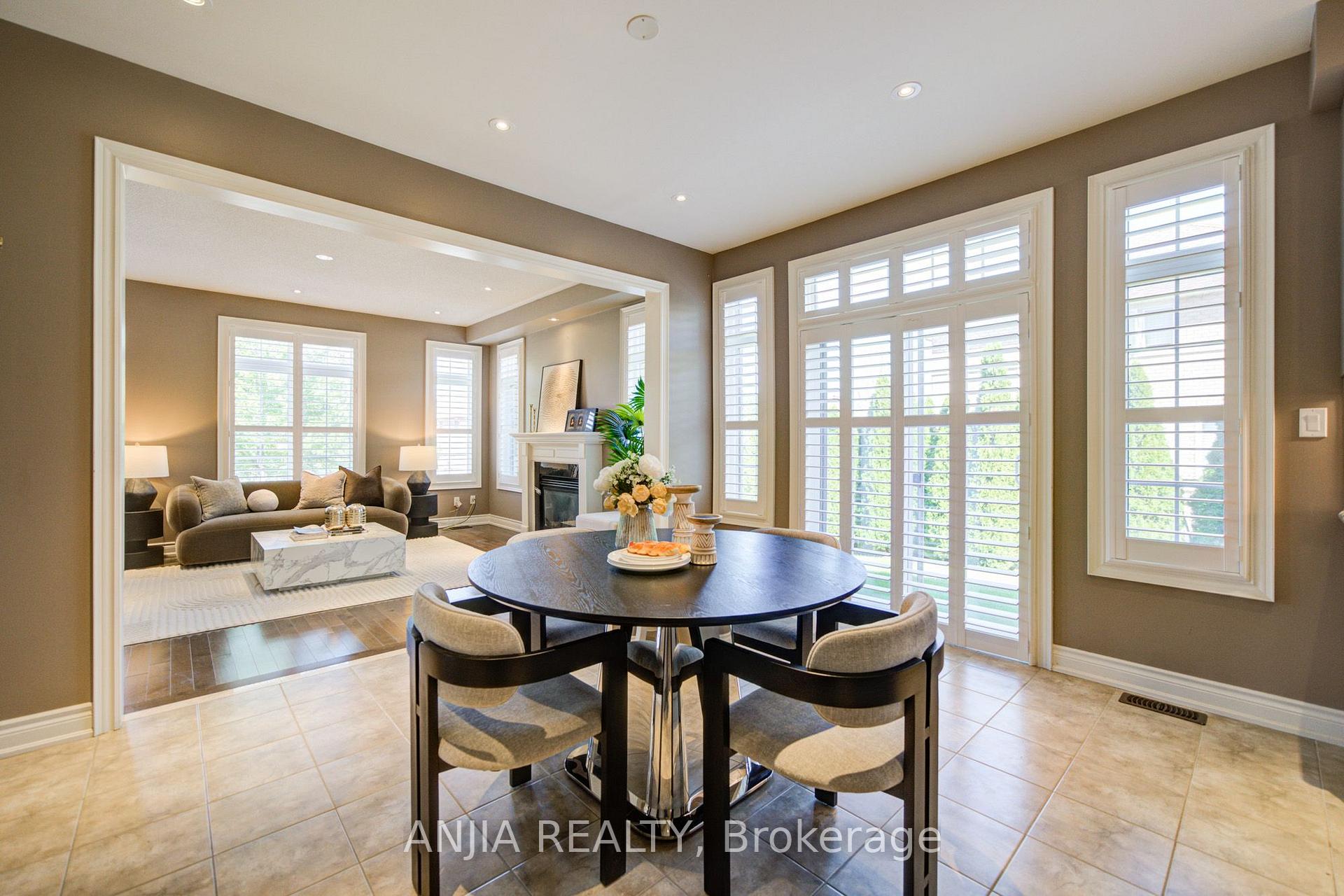 Photo 18 of 62 Holst Avenue, Markham, Berczy — HOMEH