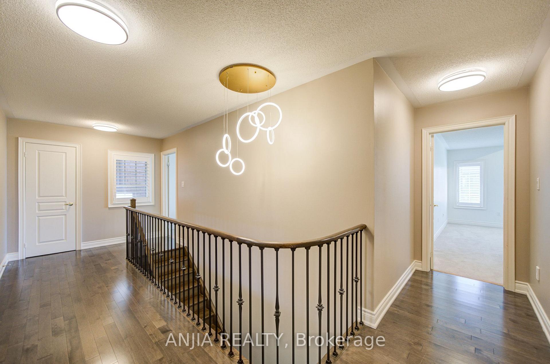 Photo 24 of 62 Holst Avenue, Markham, Berczy — HOMEH