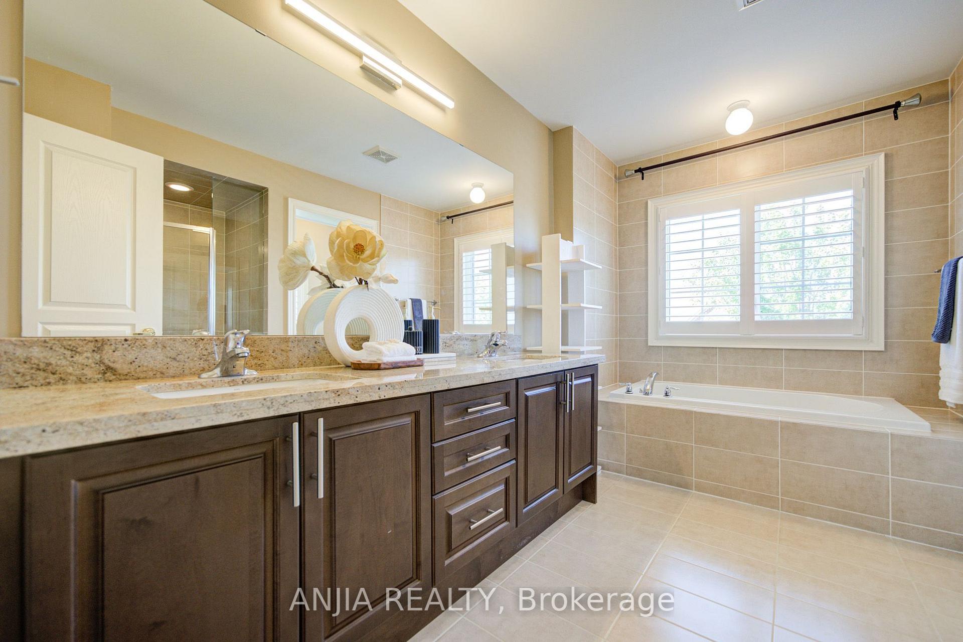 Photo 28 of 62 Holst Avenue, Markham, Berczy — HOMEH