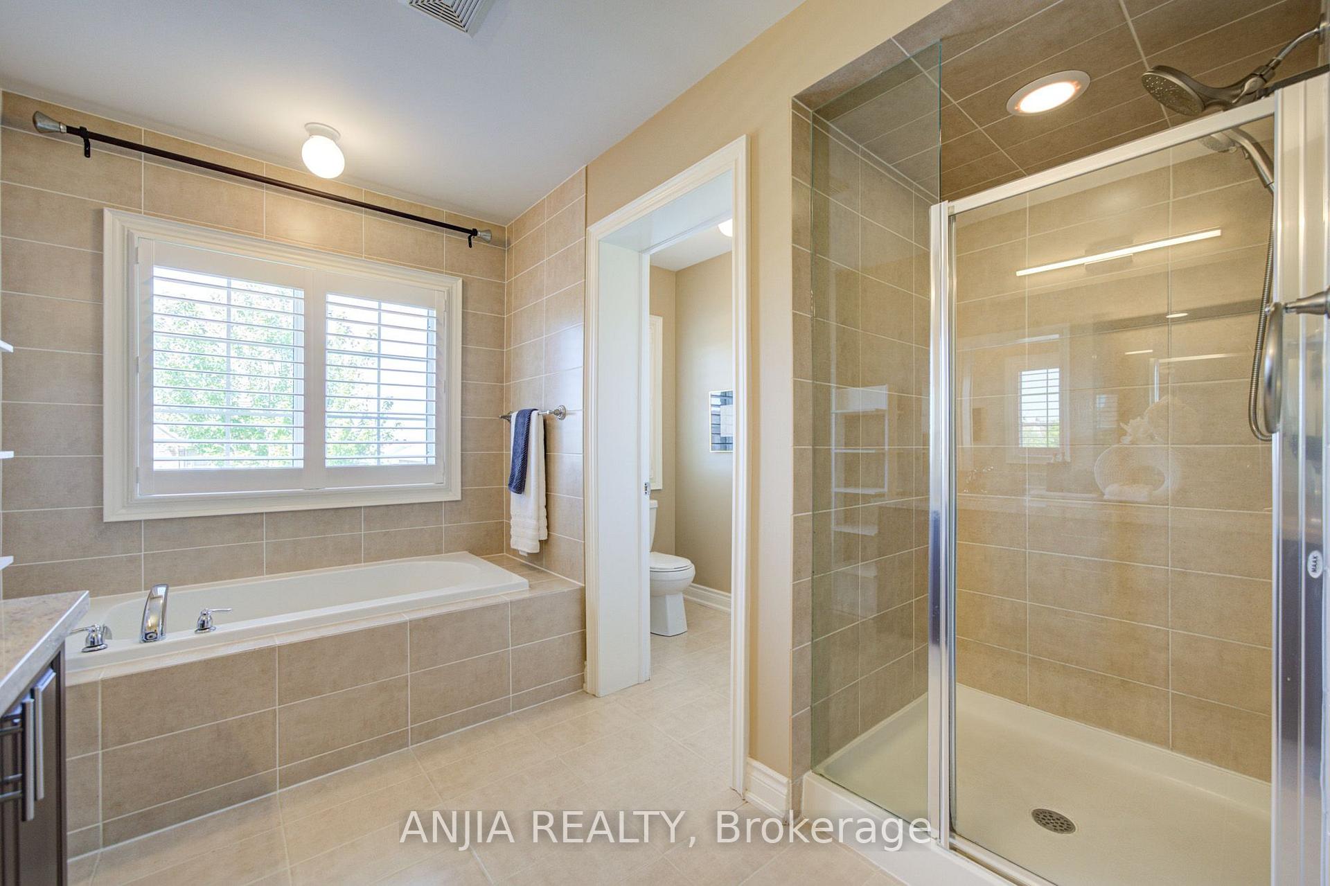 Photo 29 of 62 Holst Avenue, Markham, Berczy — HOMEH