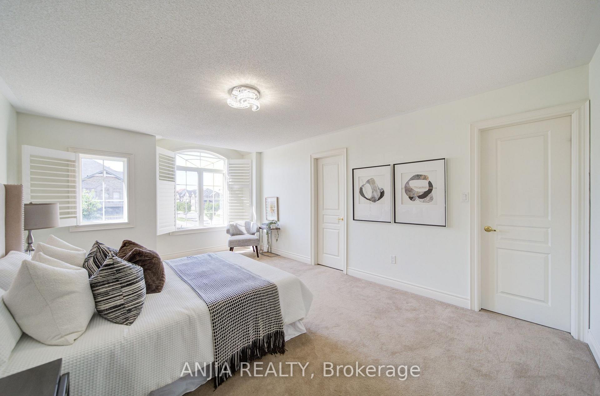 Photo 30 of 62 Holst Avenue, Markham, Berczy — HOMEH