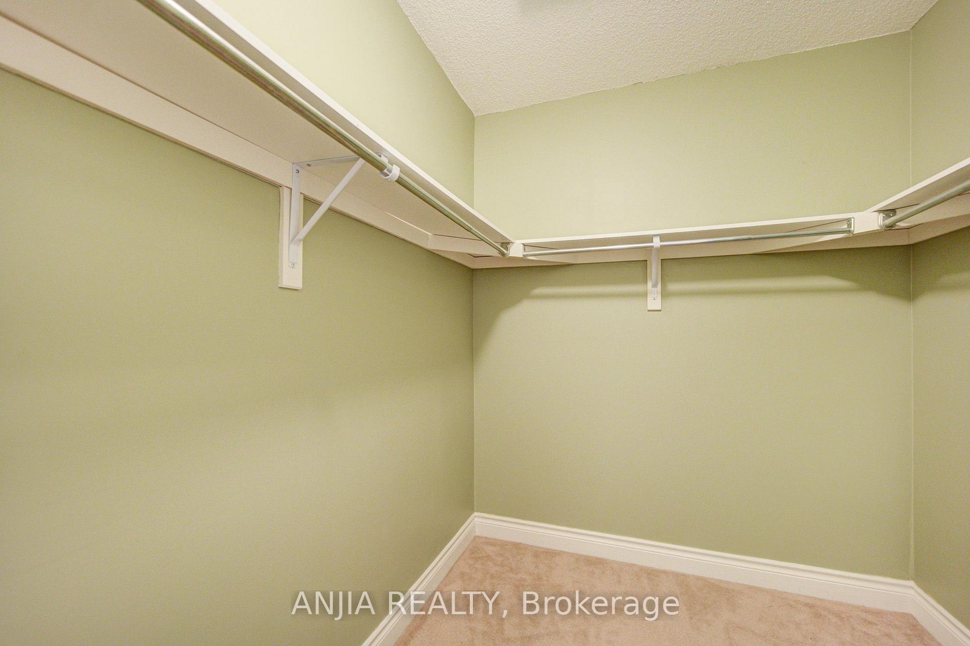 Photo 36 of 62 Holst Avenue, Markham, Berczy — HOMEH