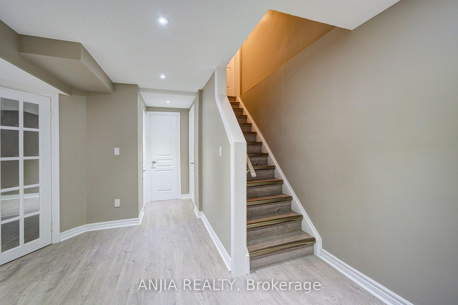 Photo 39 of 62 Holst Avenue, Markham, Berczy — HOMEH