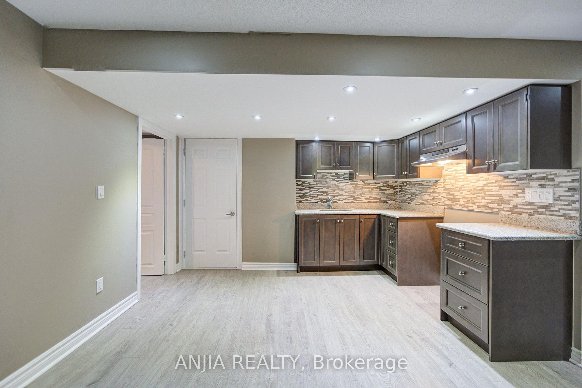 Photo 40 of 62 Holst Avenue, Markham, Berczy — HOMEH