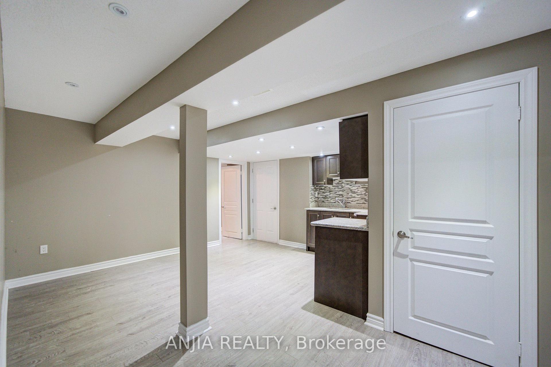 Photo 41 of 62 Holst Avenue, Markham, Berczy — HOMEH