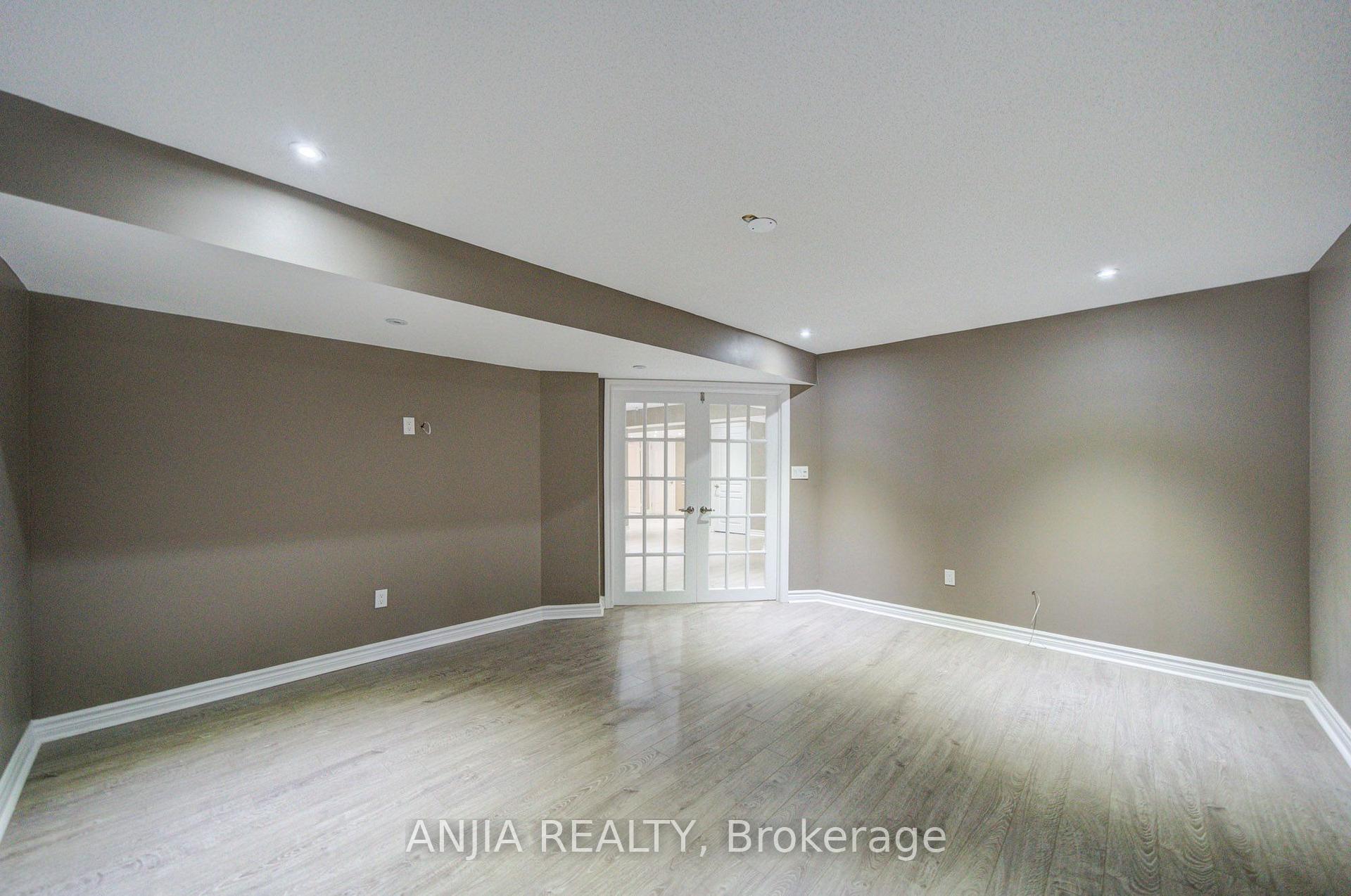 Photo 44 of 62 Holst Avenue, Markham, Berczy — HOMEH
