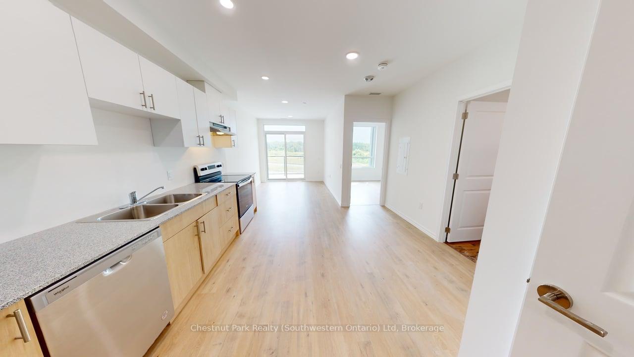 Photo 6 of Unit 708, 181 Elmira Road S, Guelph, Willow West/Sugarbush/West Acres — HOMEH