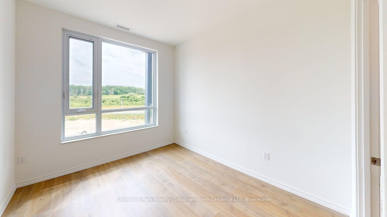 Photo 13 of Unit 708, 181 Elmira Road S, Guelph, Willow West/Sugarbush/West Acres — HOMEH
