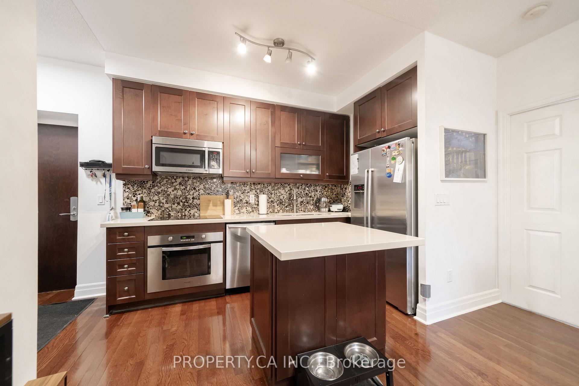 Photo 4 of Unit 1804, 35 Balmuto Street, Toronto, Bay Street Corridor — HOMEH