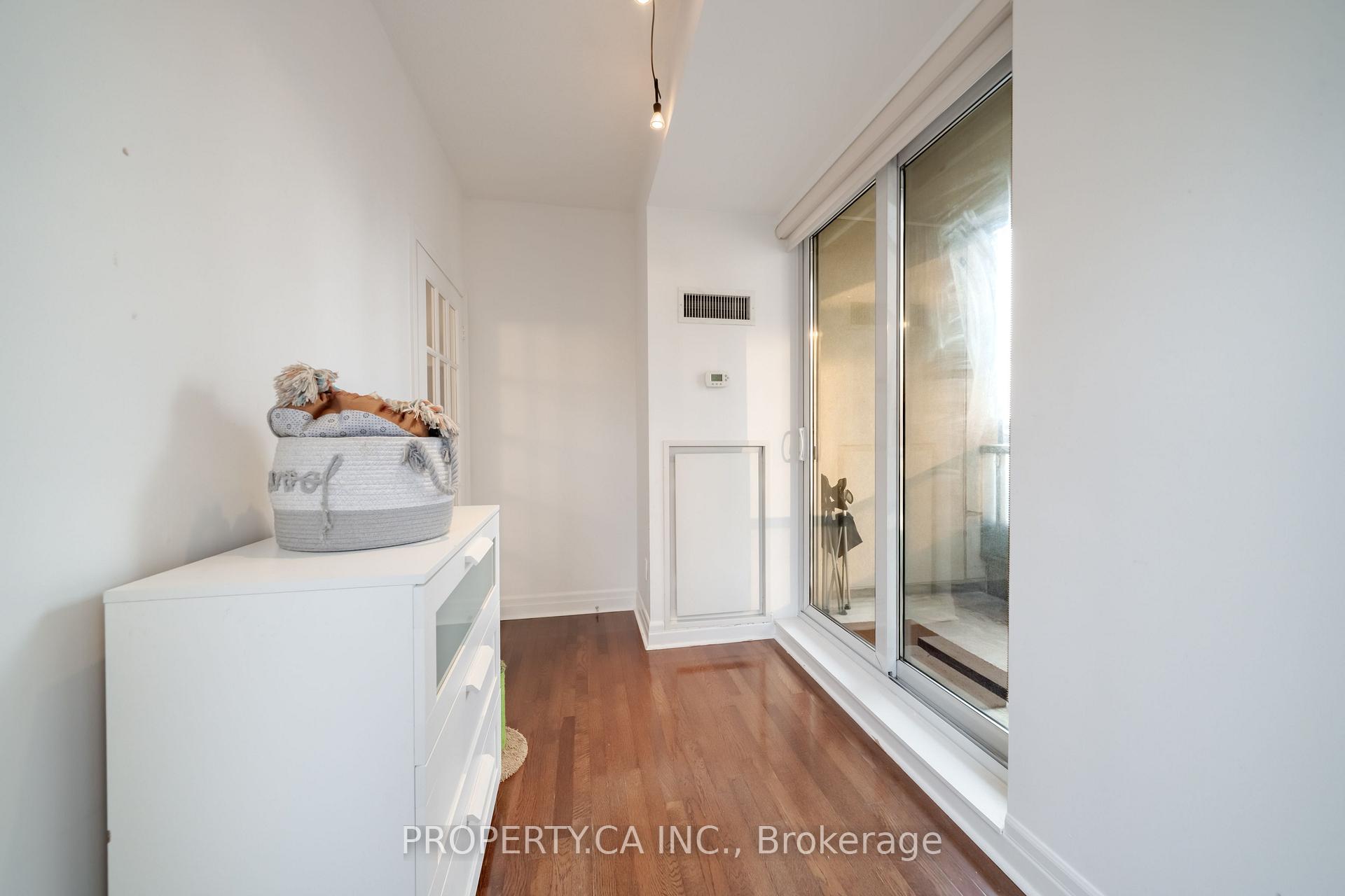 Photo 26 of Unit 1804, 35 Balmuto Street, Toronto, Bay Street Corridor — HOMEH