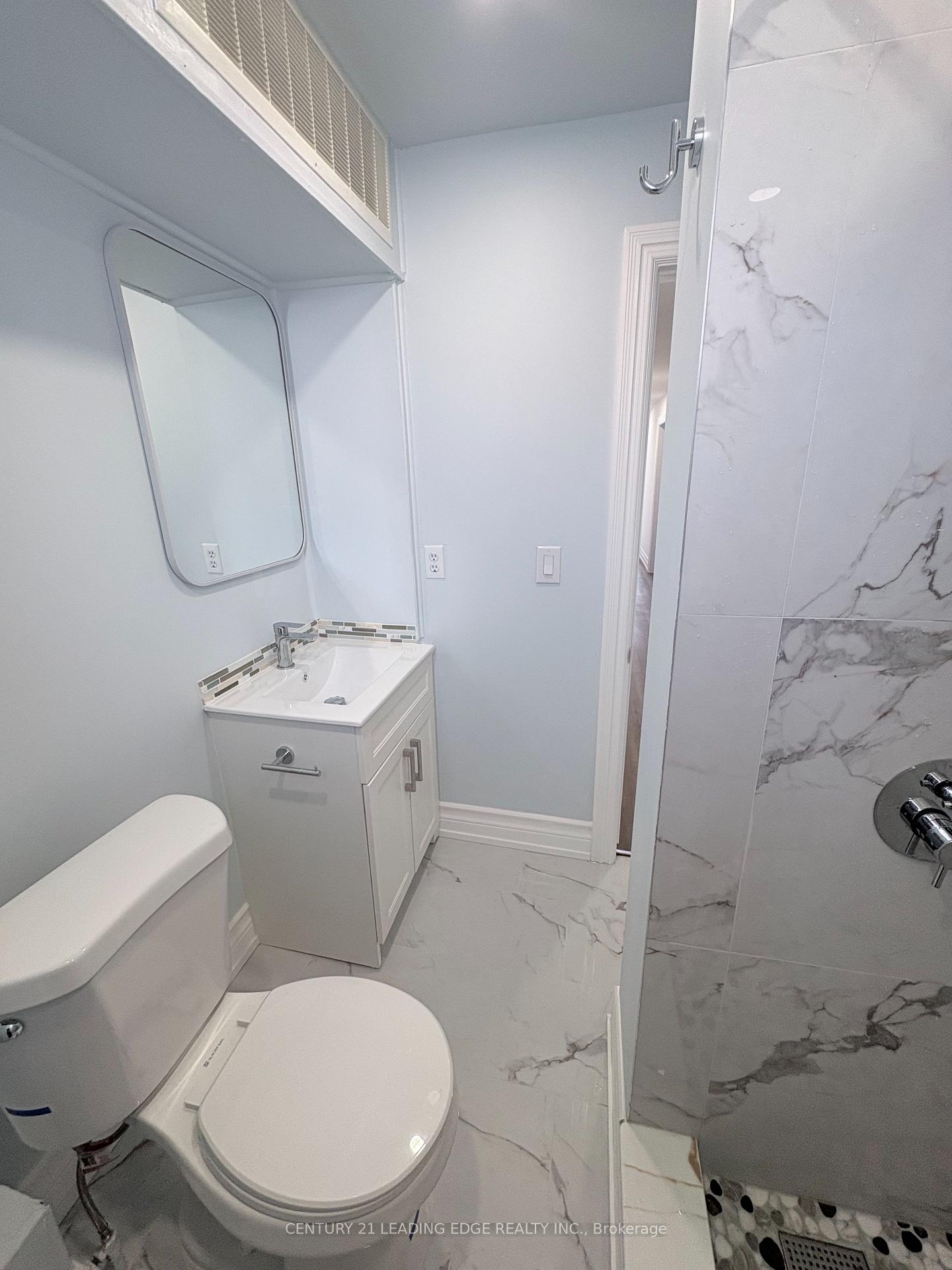 Photo 6 of Unit 2, 10 Ross Street, Barrie, City Centre — HOMEH