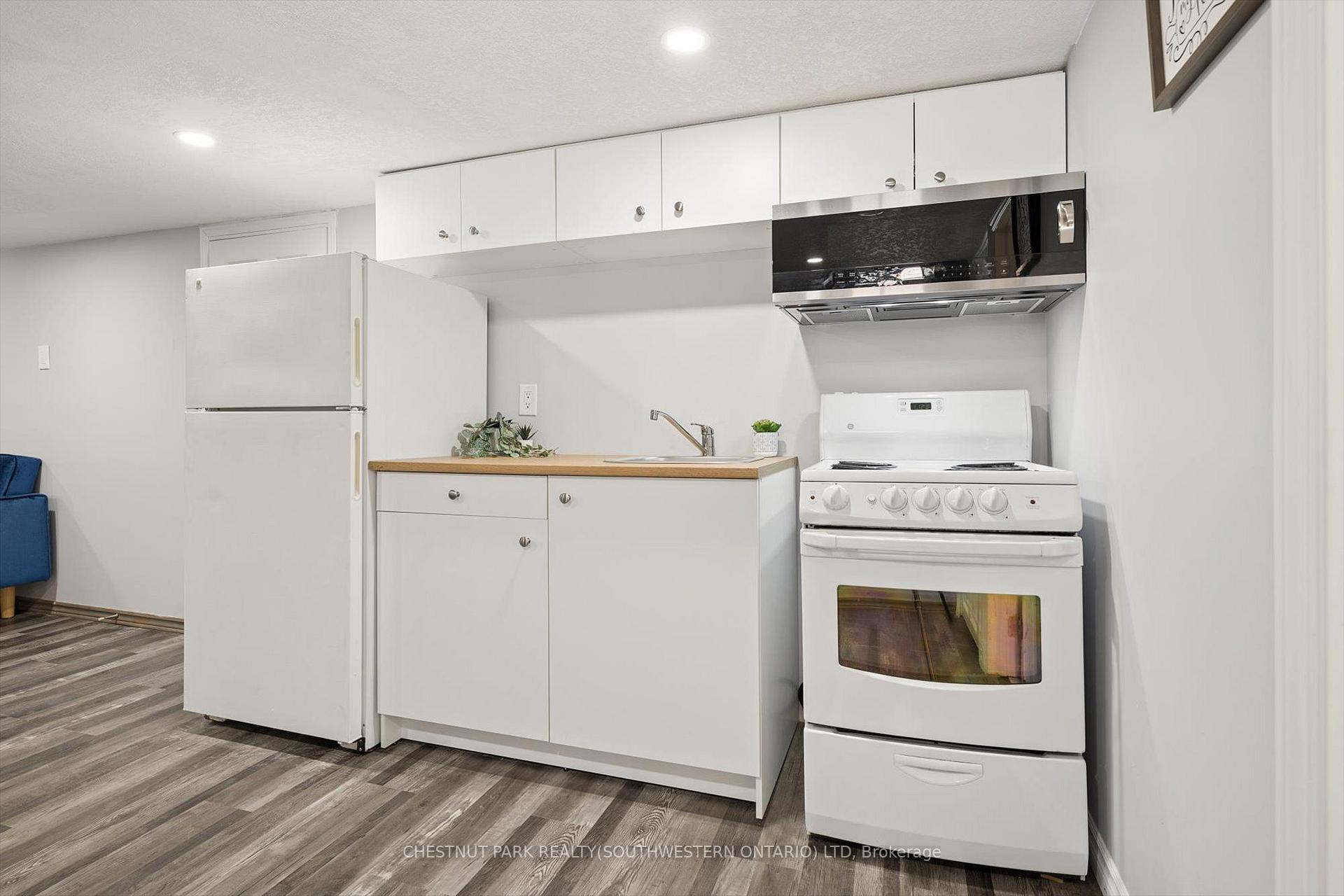 Photo 23 of 714 Frederick Street, Kitchener, Heritage Park/Rosemount — HOMEH