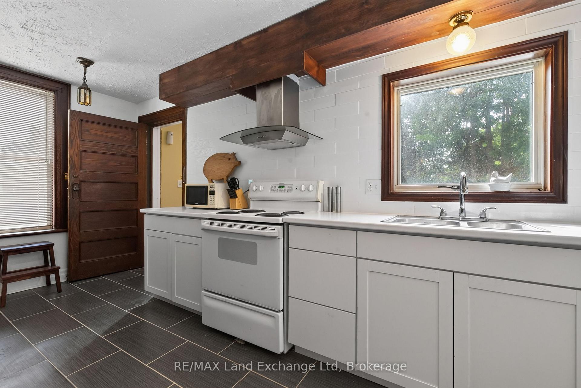 Photo 11 of 255 Centre St Street, North Huron, Wingham — HOMEH