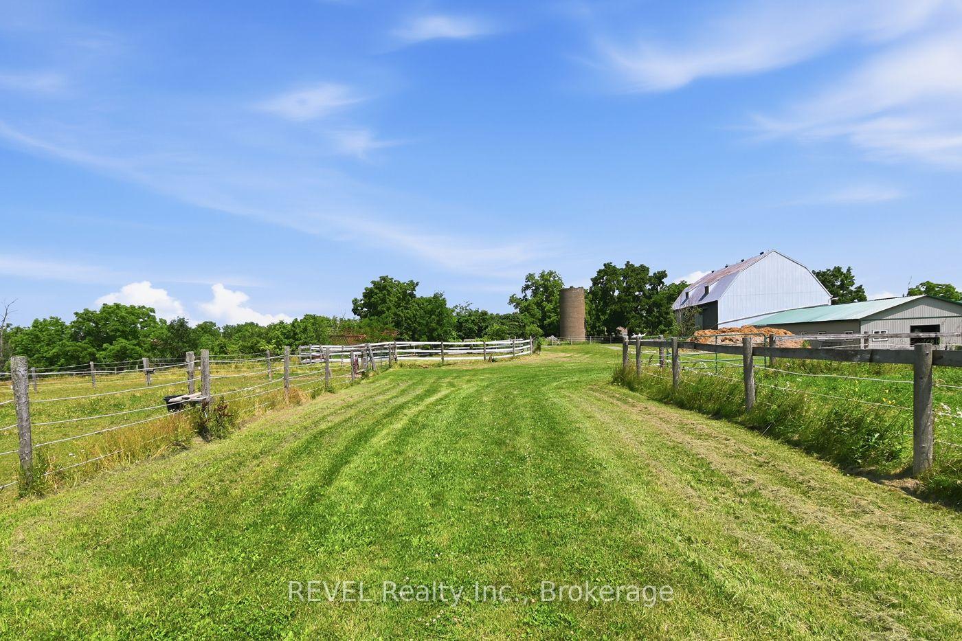 Photo 28 of 2986 Wessel Drive, Lincoln, Lincoln-Jordan/Vineland — HOMEH