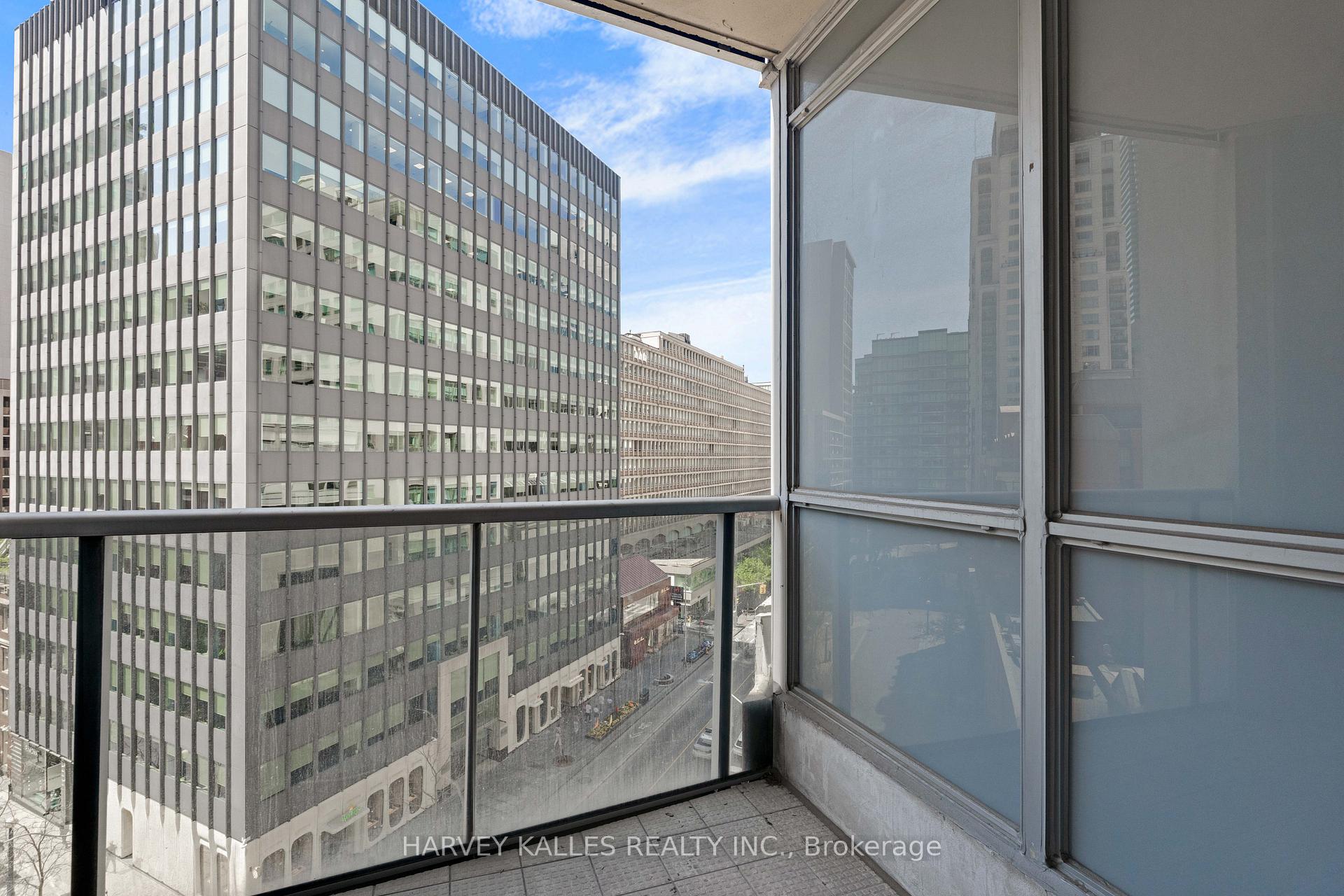 Photo 11 of Unit 603, 10 Bellair Street, Toronto, The Annex — HOMEH