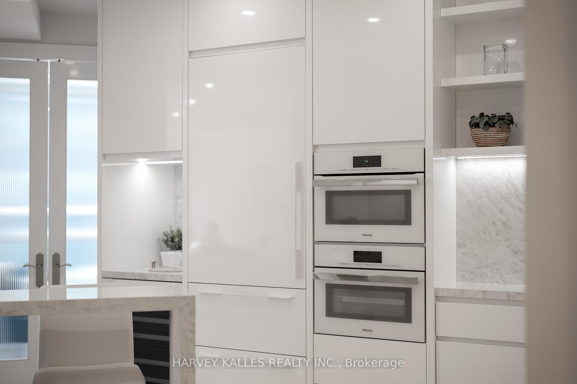 Photo 18 of Unit 603, 10 Bellair Street, Toronto, The Annex — HOMEH