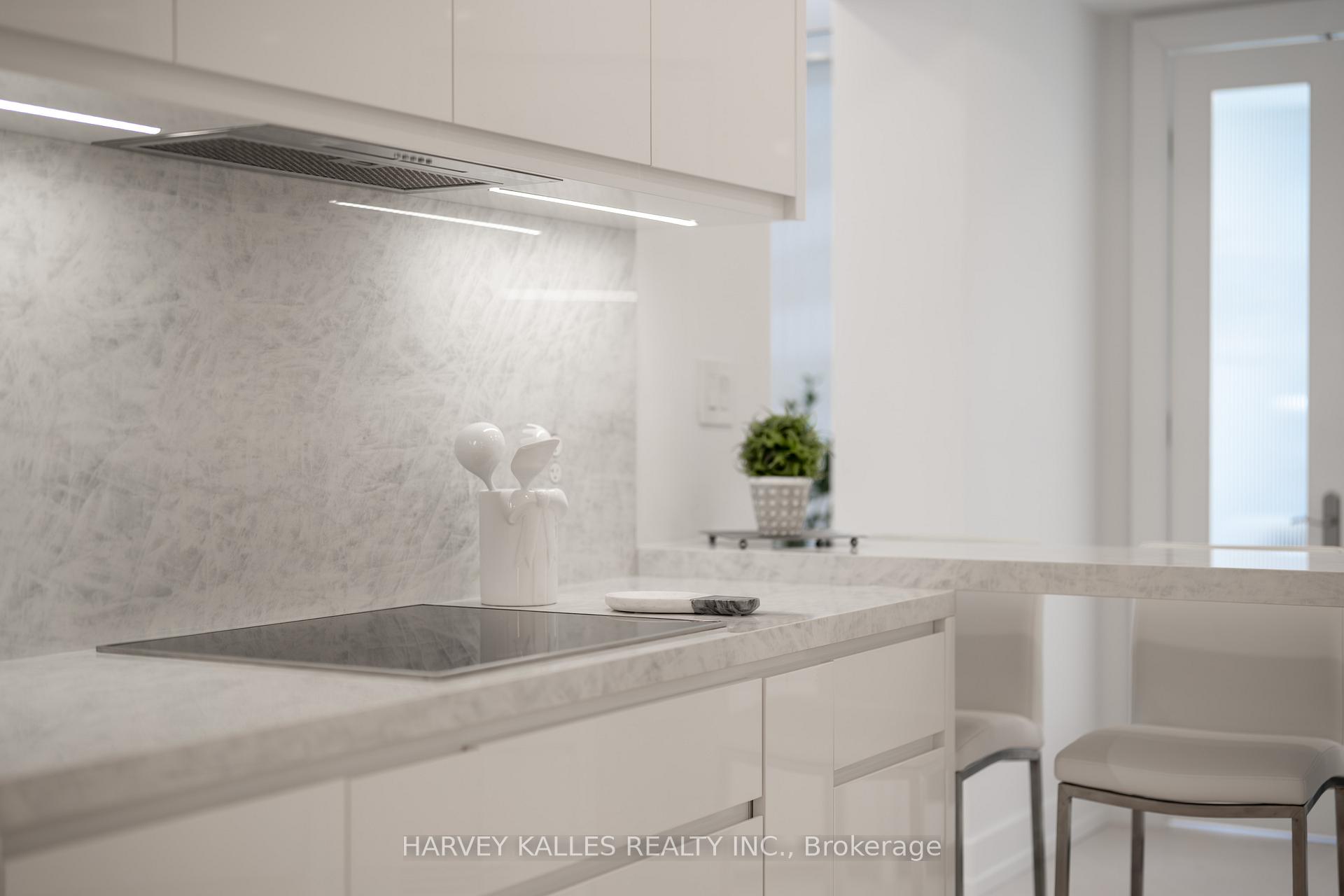 Photo 19 of Unit 603, 10 Bellair Street, Toronto, The Annex — HOMEH