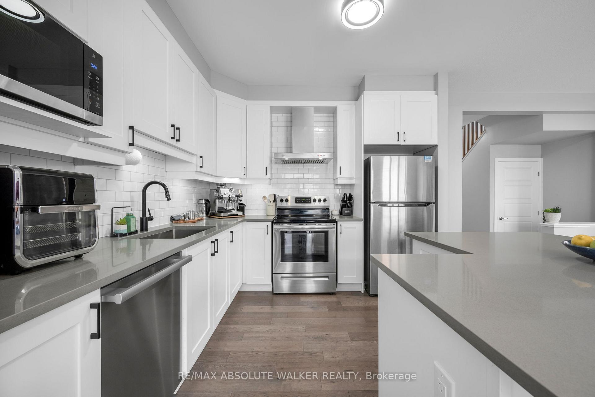 Photo 10 of 2176 Winsome Terrace, Ottawa, Fallingbrook/Gardenway South — HOMEH