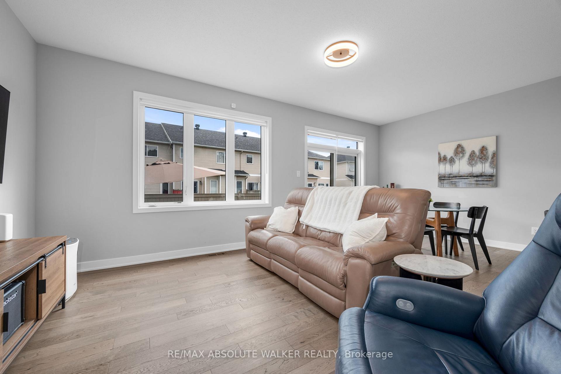Photo 14 of 2176 Winsome Terrace, Ottawa, Fallingbrook/Gardenway South — HOMEH