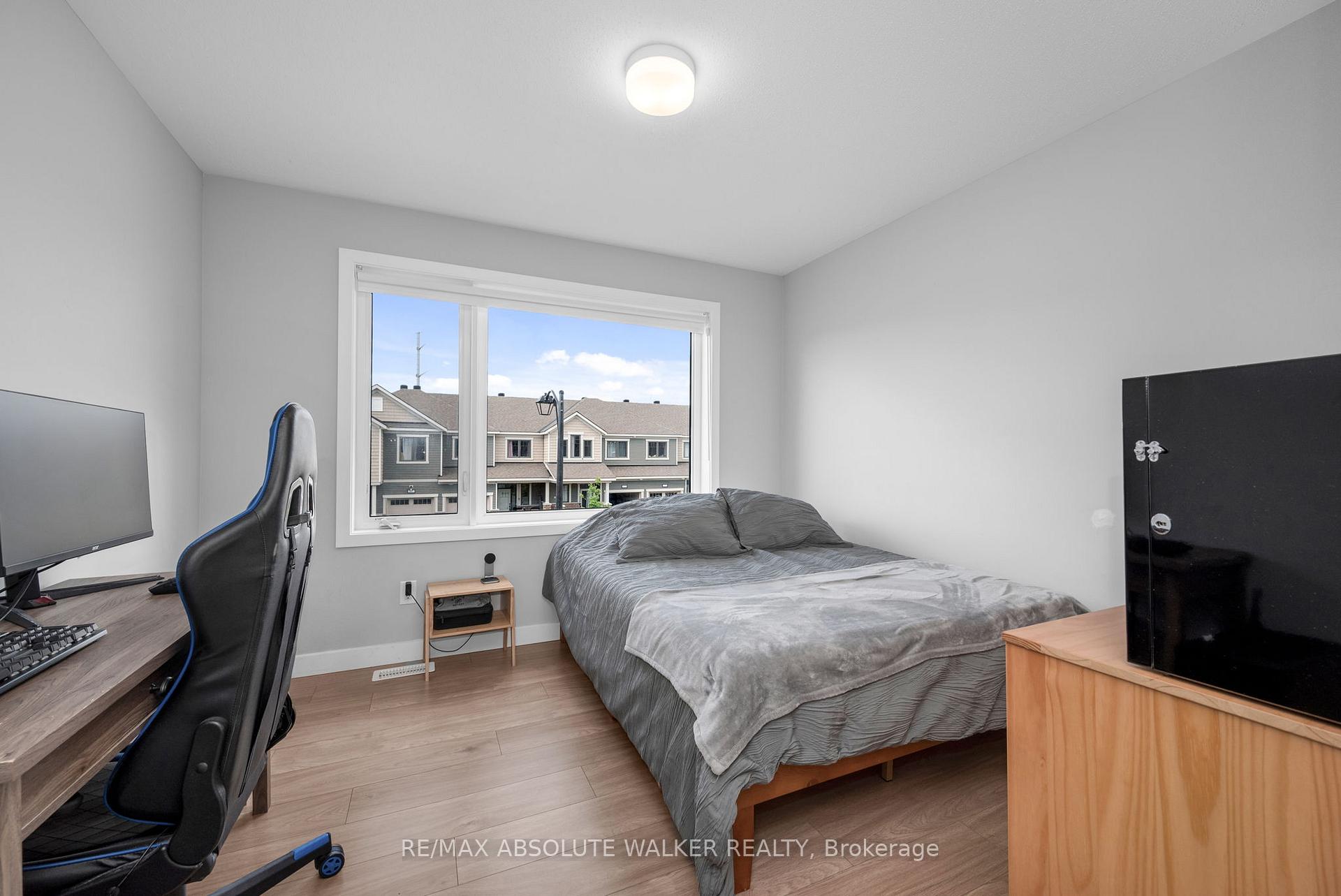 Photo 22 of 2176 Winsome Terrace, Ottawa, Fallingbrook/Gardenway South — HOMEH