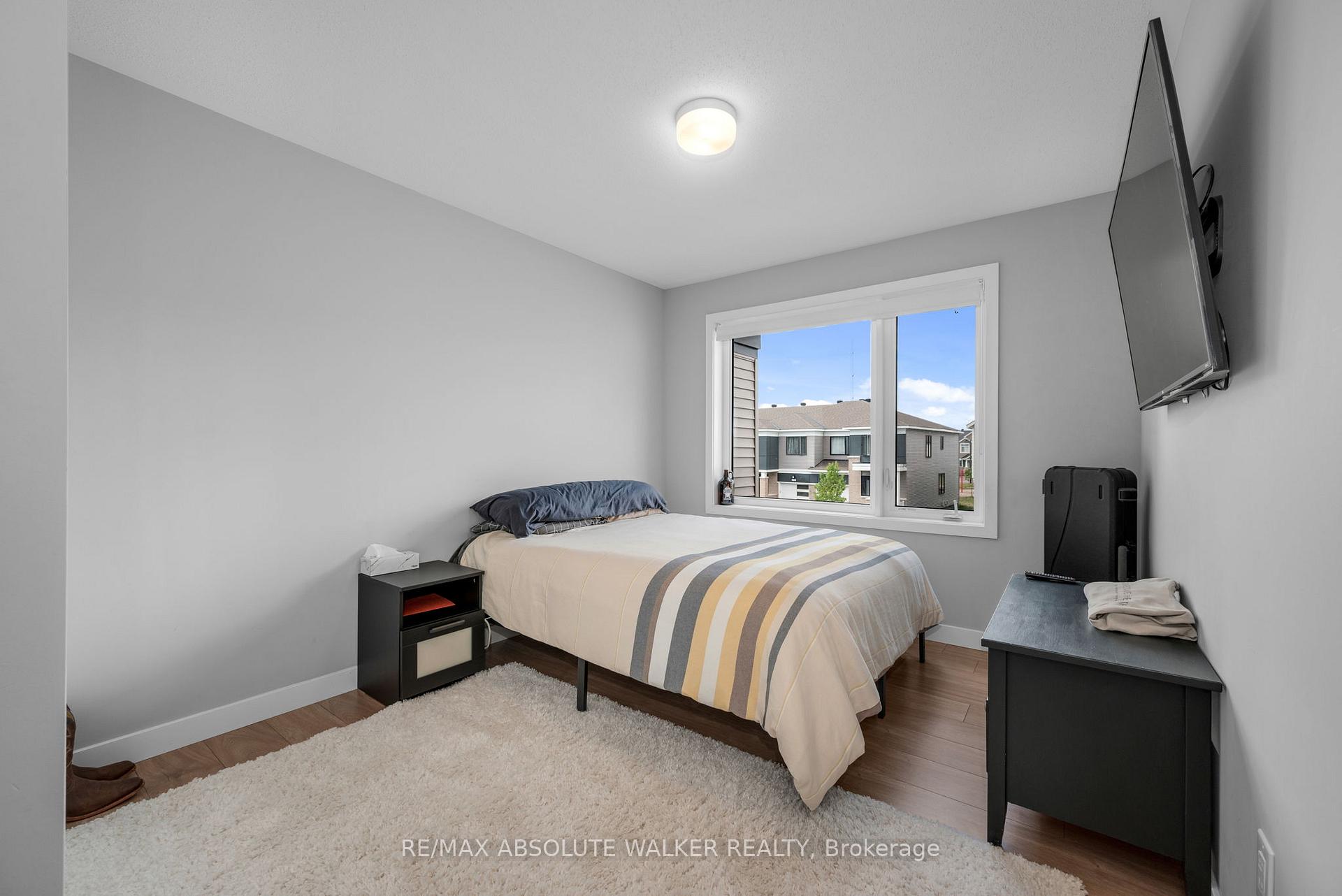 Photo 23 of 2176 Winsome Terrace, Ottawa, Fallingbrook/Gardenway South — HOMEH
