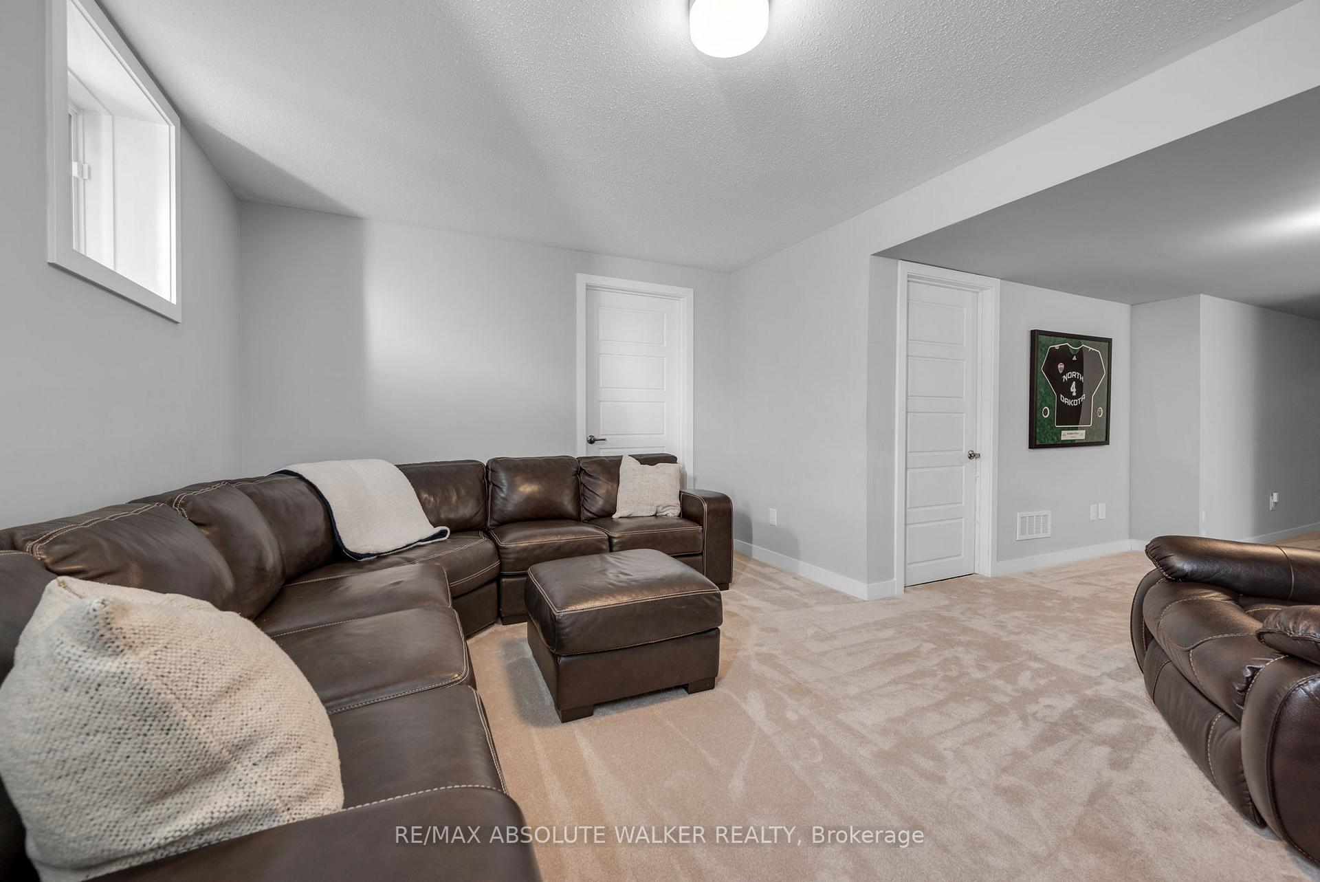 Photo 26 of 2176 Winsome Terrace, Ottawa, Fallingbrook/Gardenway South — HOMEH
