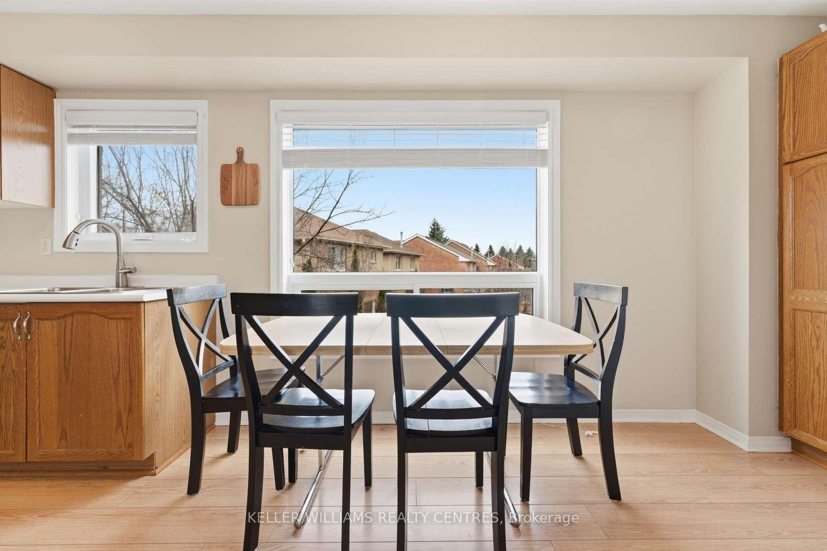 Photo 4 of 22 Ross Linton Drive, Aurora, Aurora Highlands — HOMEH