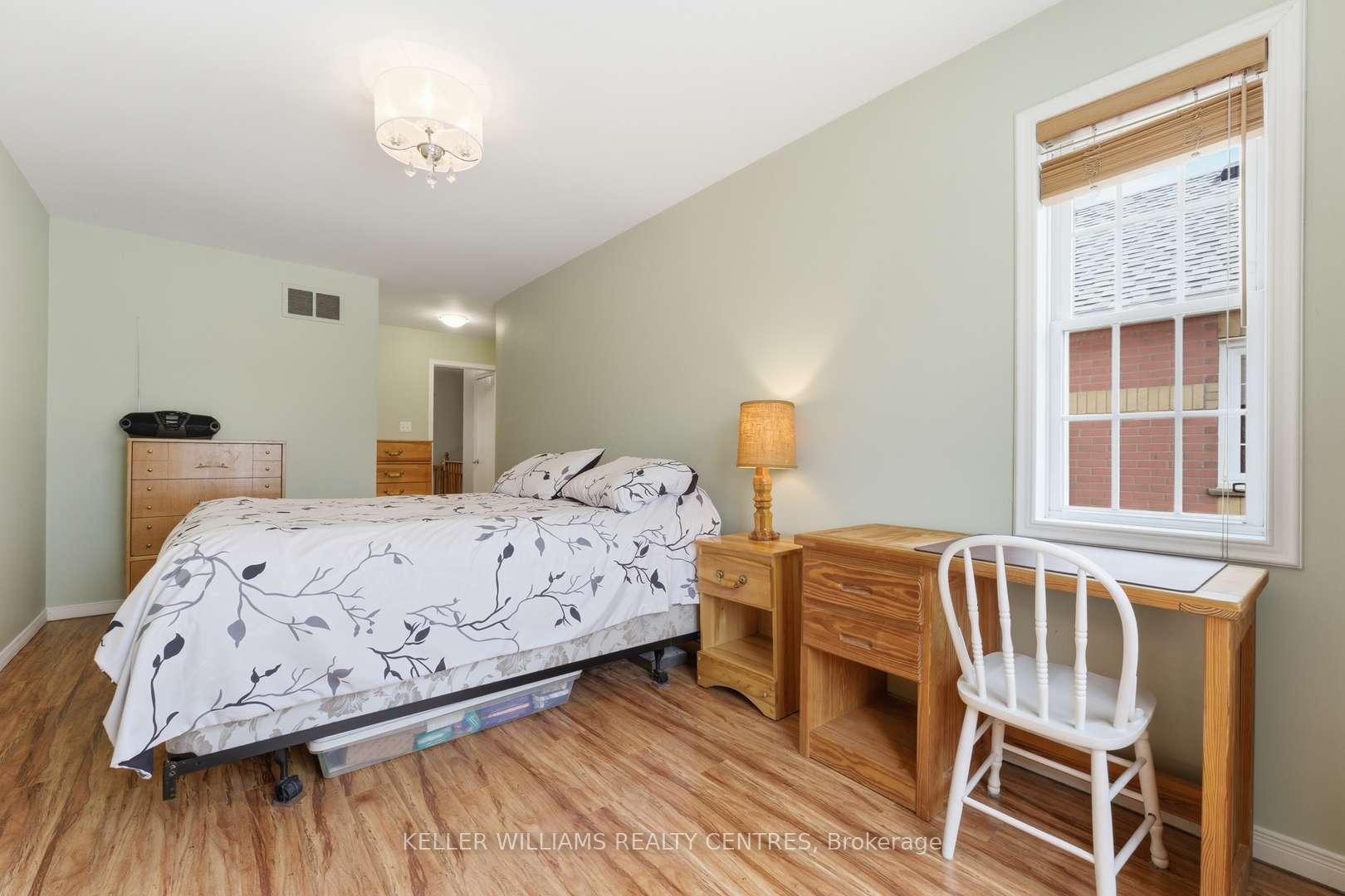 Photo 15 of 22 Ross Linton Drive, Aurora, Aurora Highlands — HOMEH